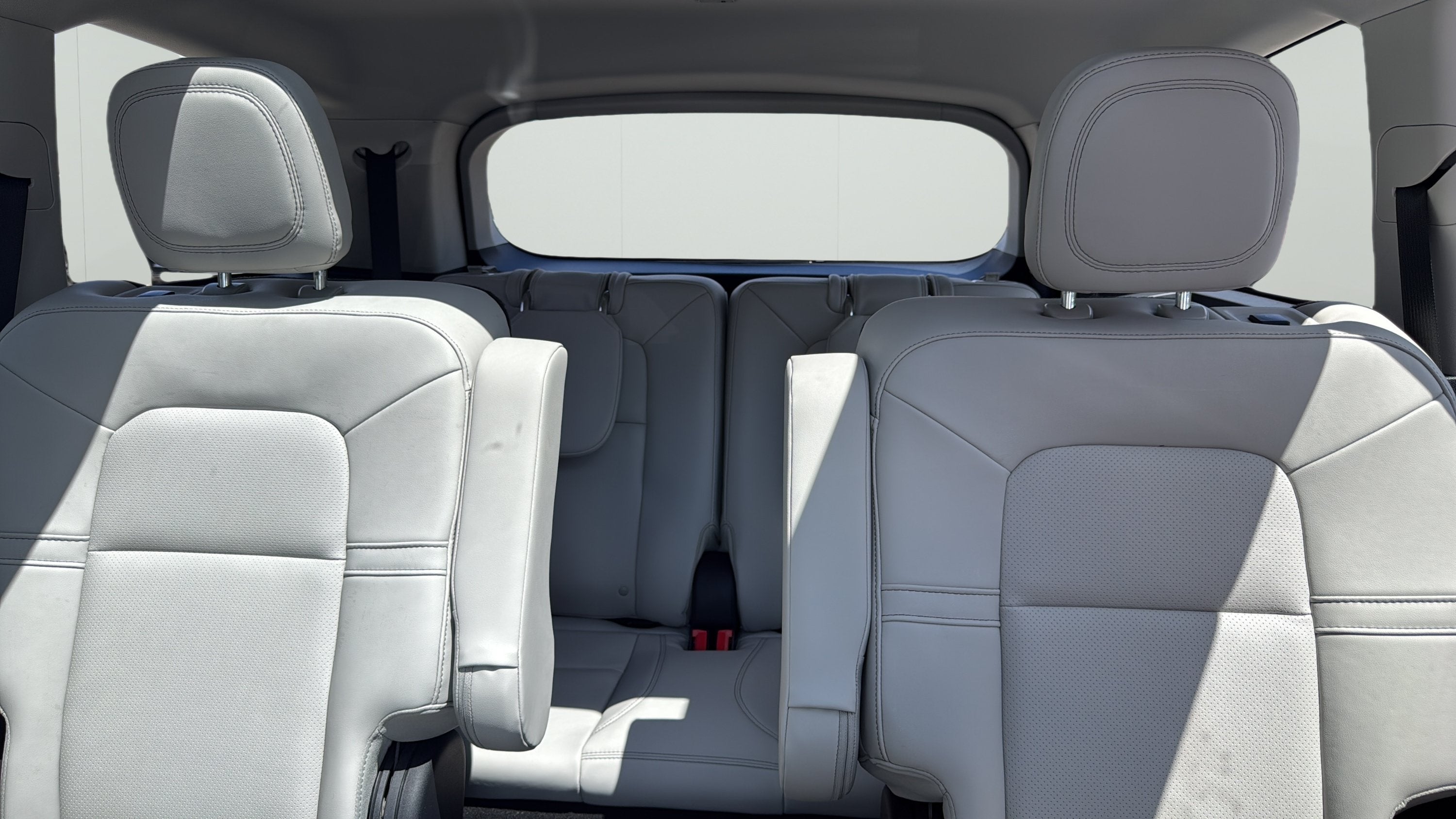 2027 Lincoln Aviator Premiere