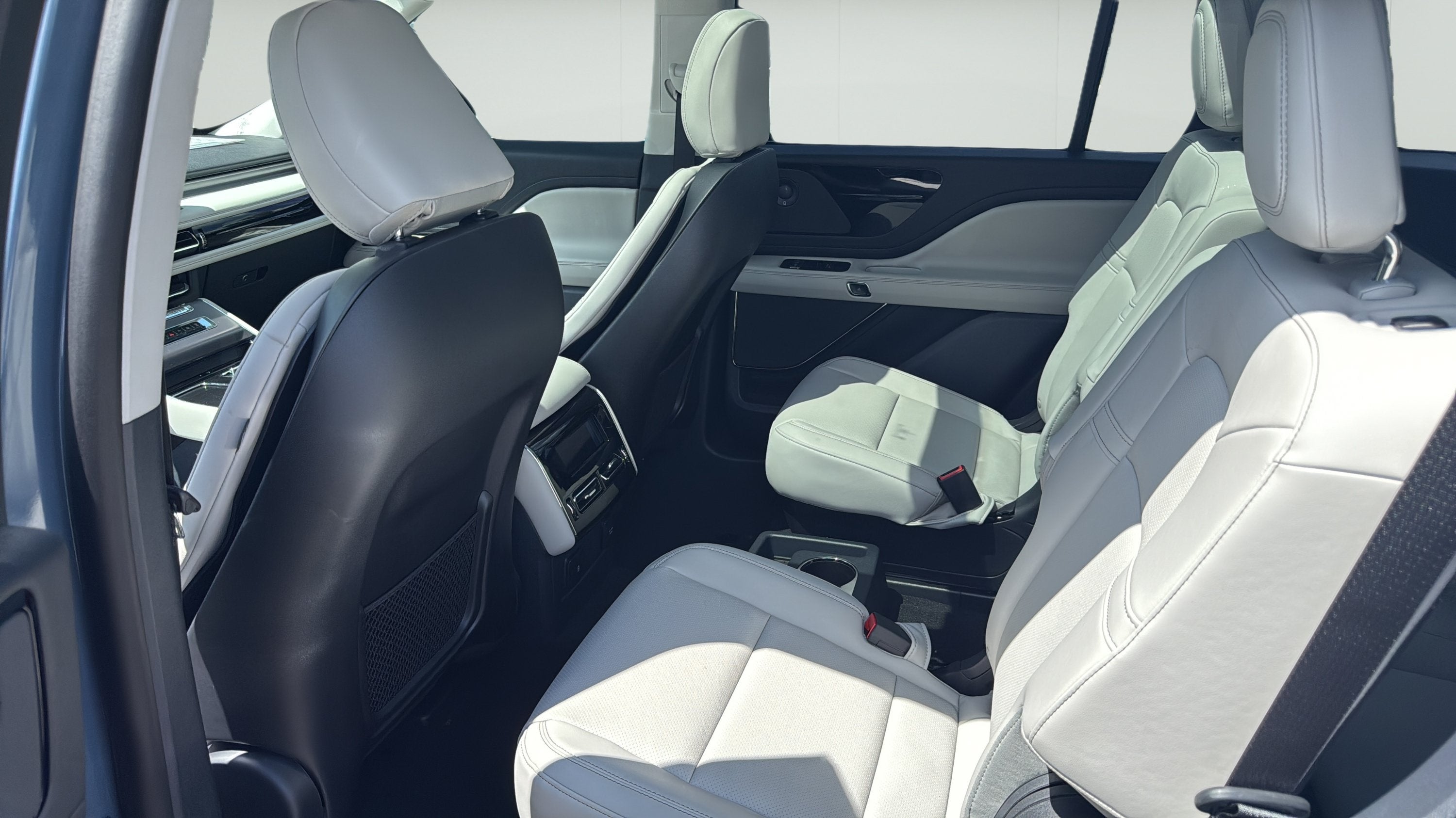 2027 Lincoln Aviator Premiere