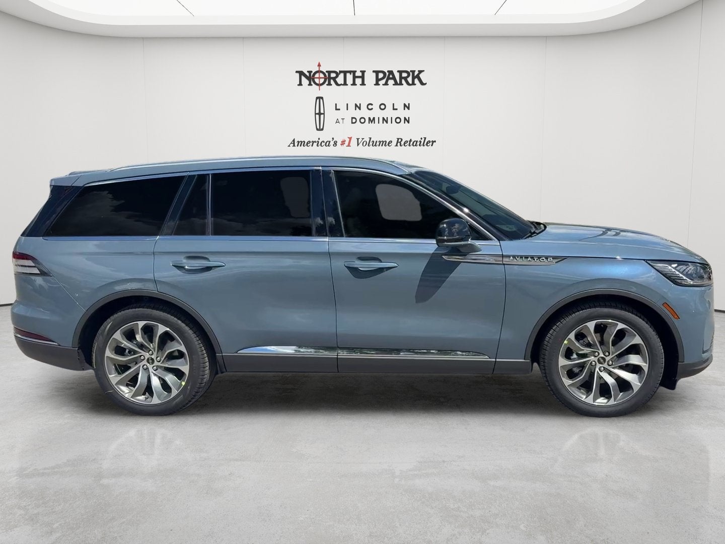 2027 Lincoln Aviator Premiere