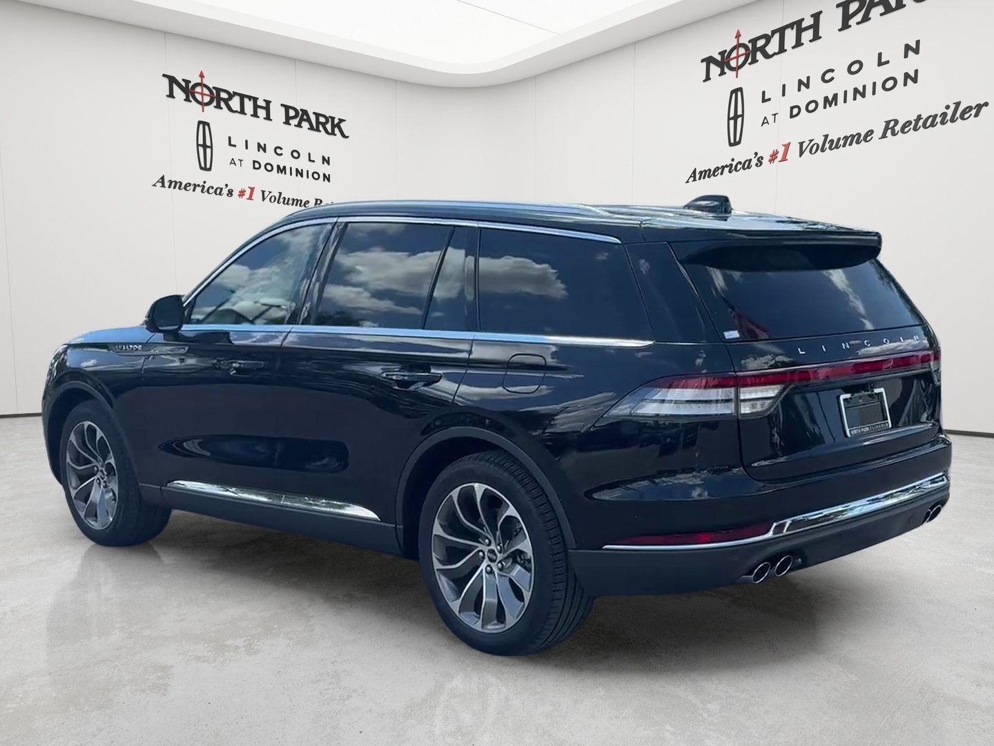 2027 Lincoln Aviator Premiere