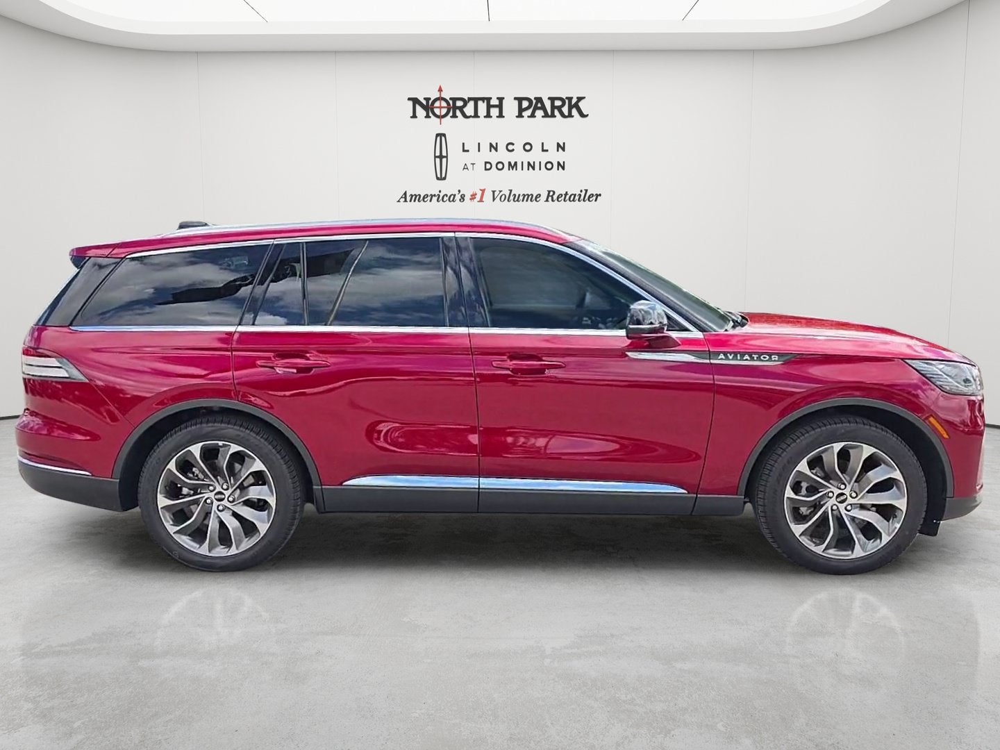 2027 Lincoln Aviator Premiere
