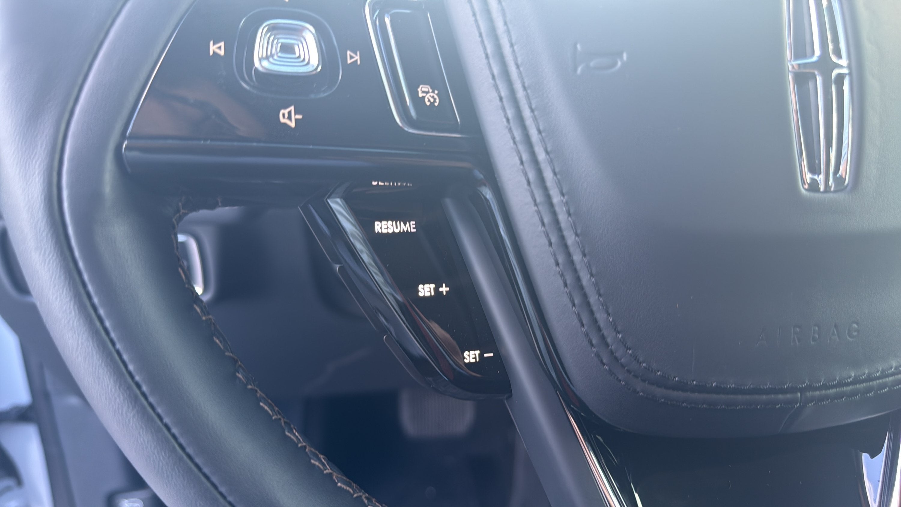 2027 Lincoln Aviator Premiere