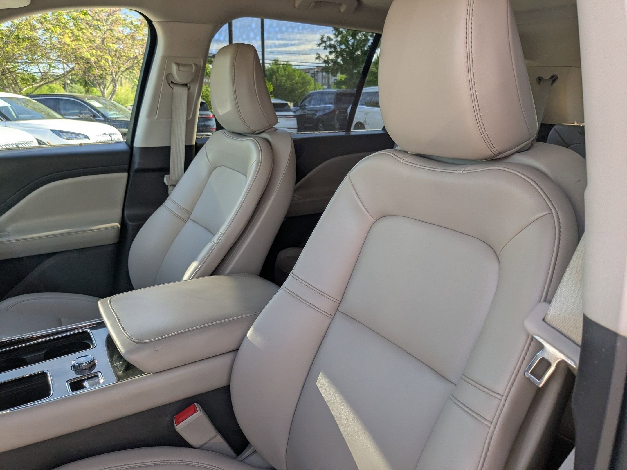 2023 Lincoln Aviator Standard