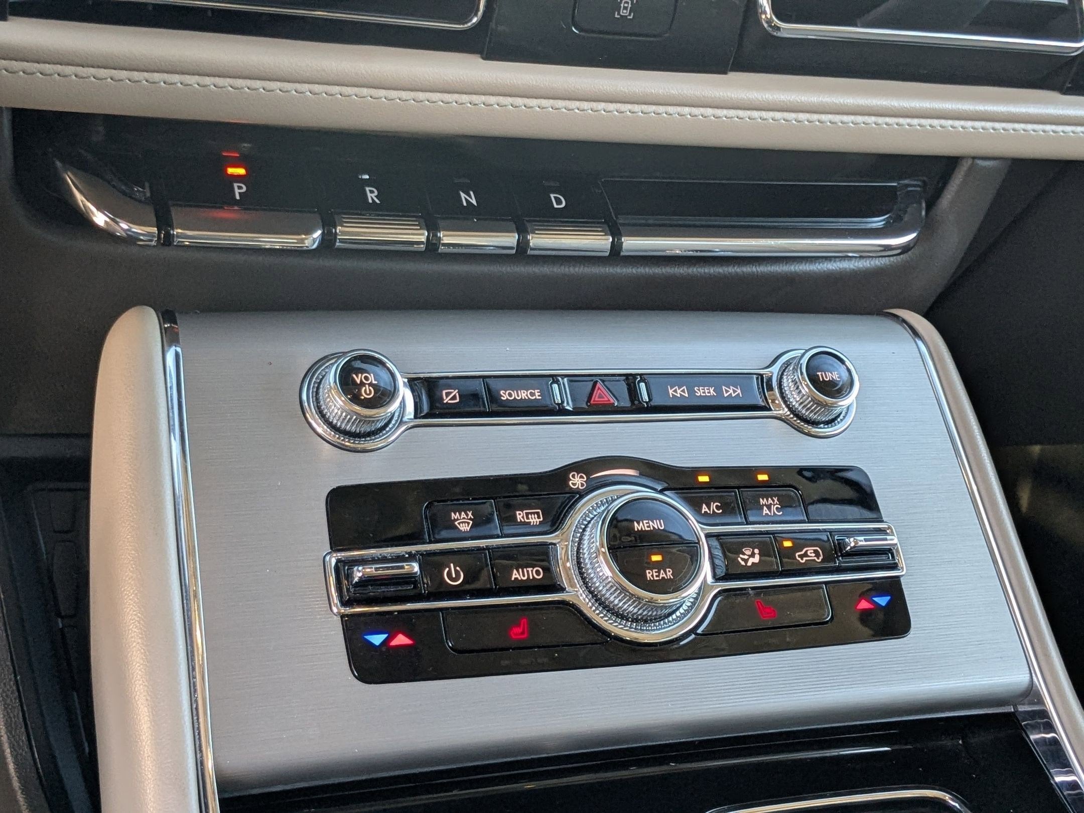 2023 Lincoln Aviator Standard