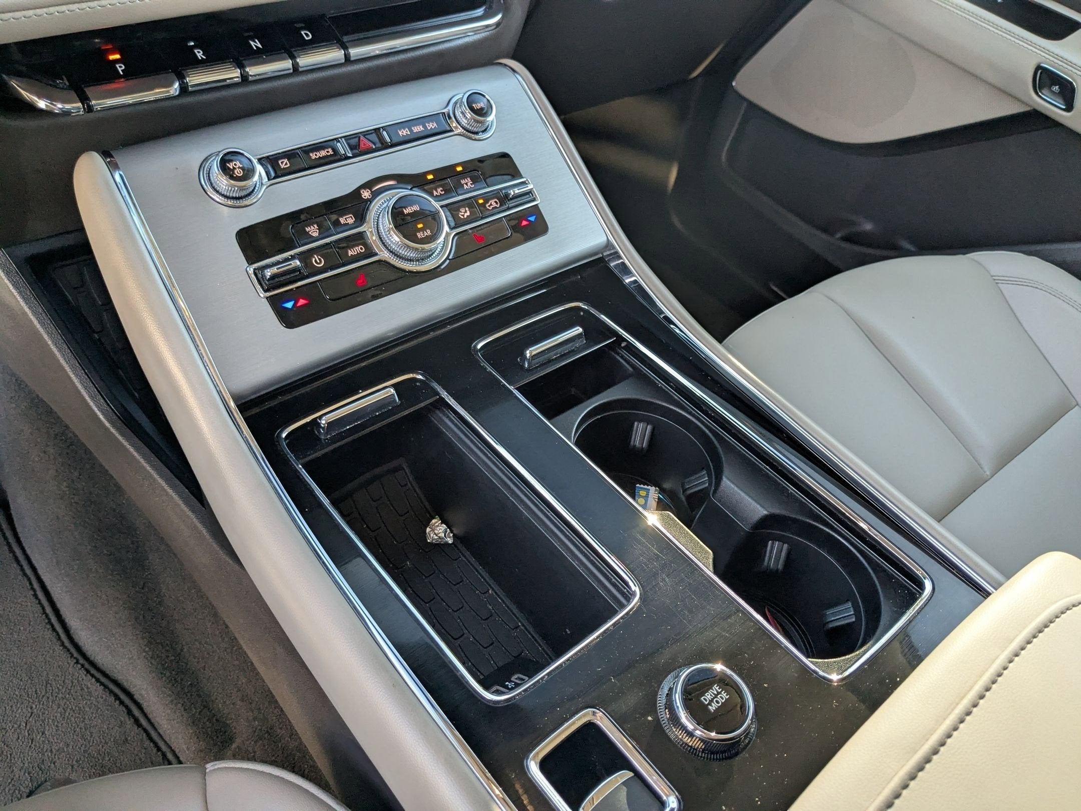 2023 Lincoln Aviator Standard