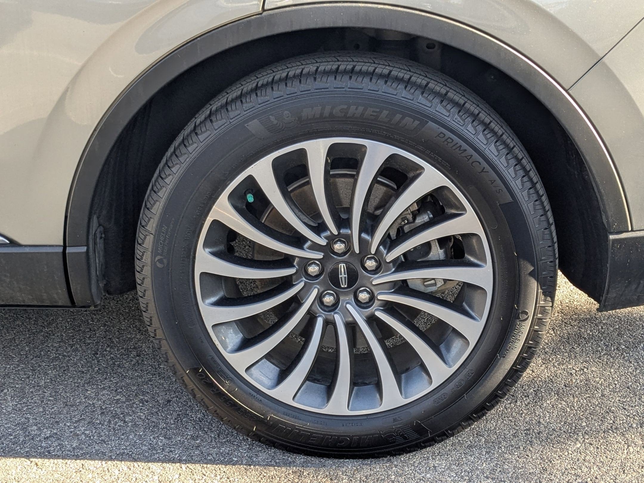 2023 Lincoln Aviator Standard