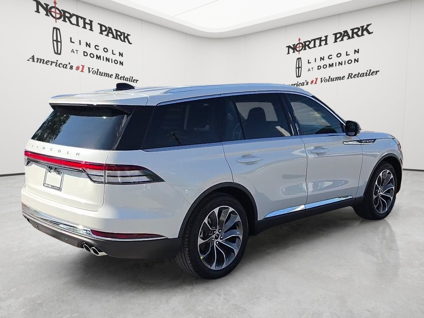 2027 Lincoln Aviator Premiere