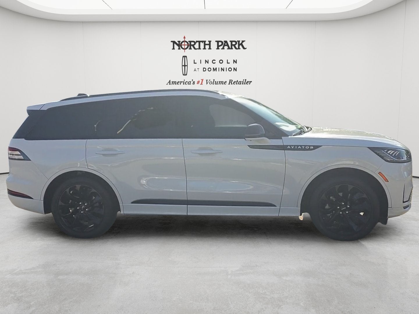 2025 Lincoln Aviator Premiere