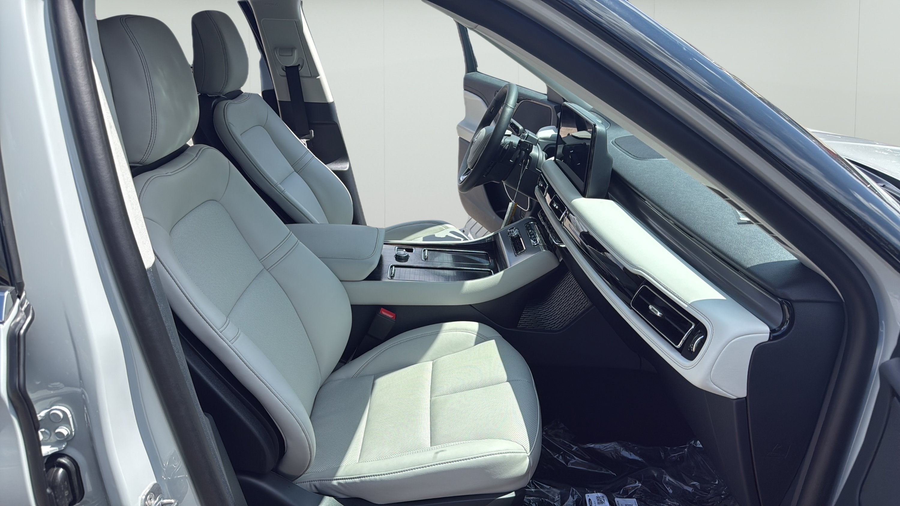2027 Lincoln Aviator Premiere