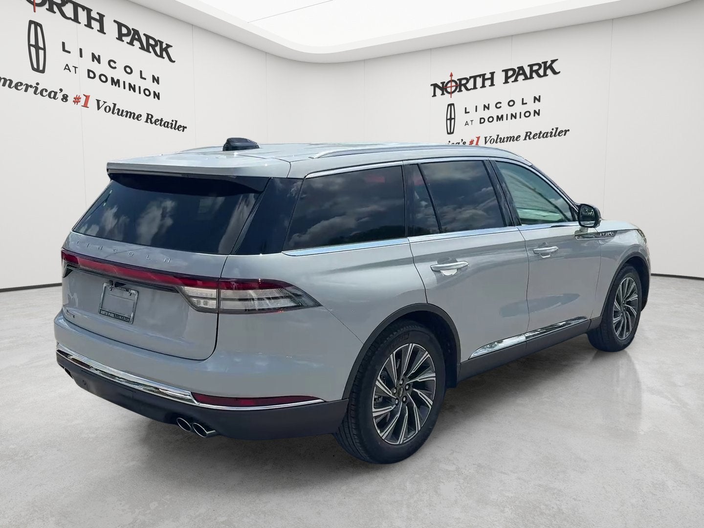 2027 Lincoln Aviator Premiere