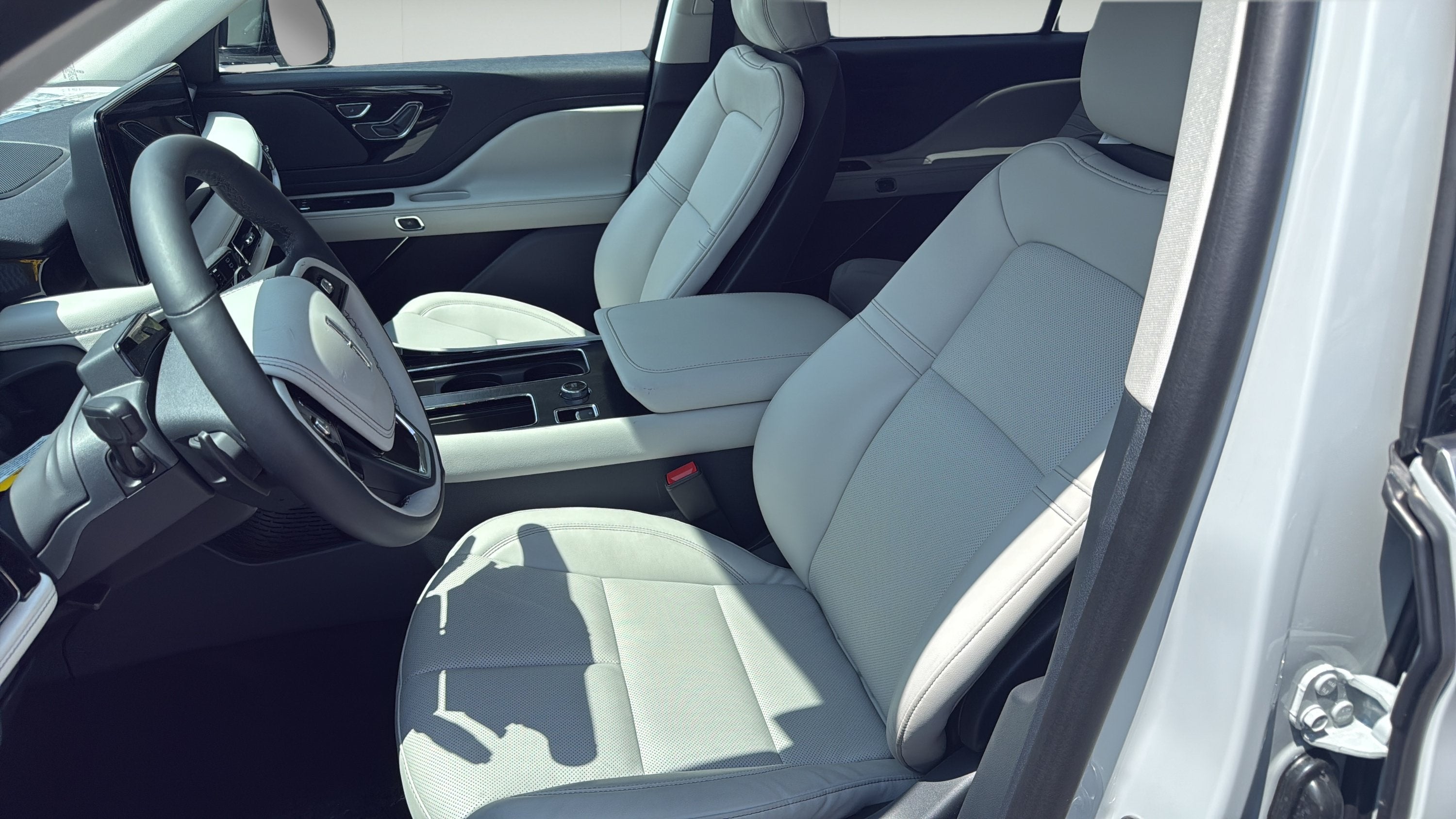 2027 Lincoln Aviator Premiere