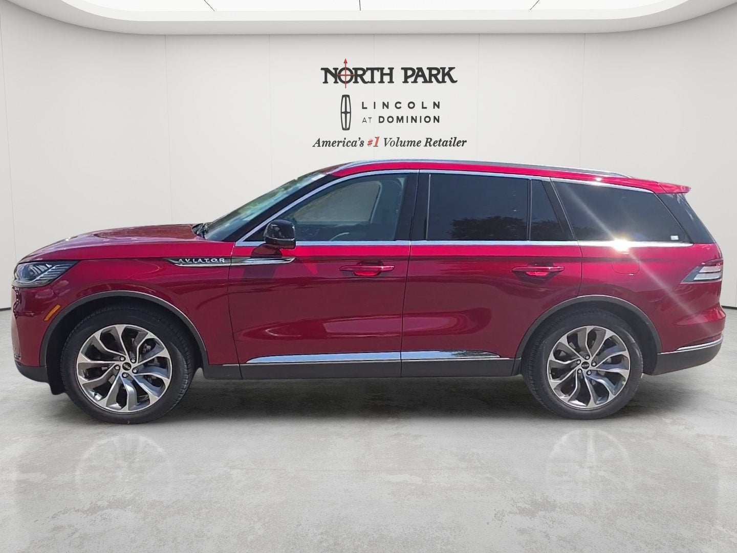 2027 Lincoln Aviator Premiere