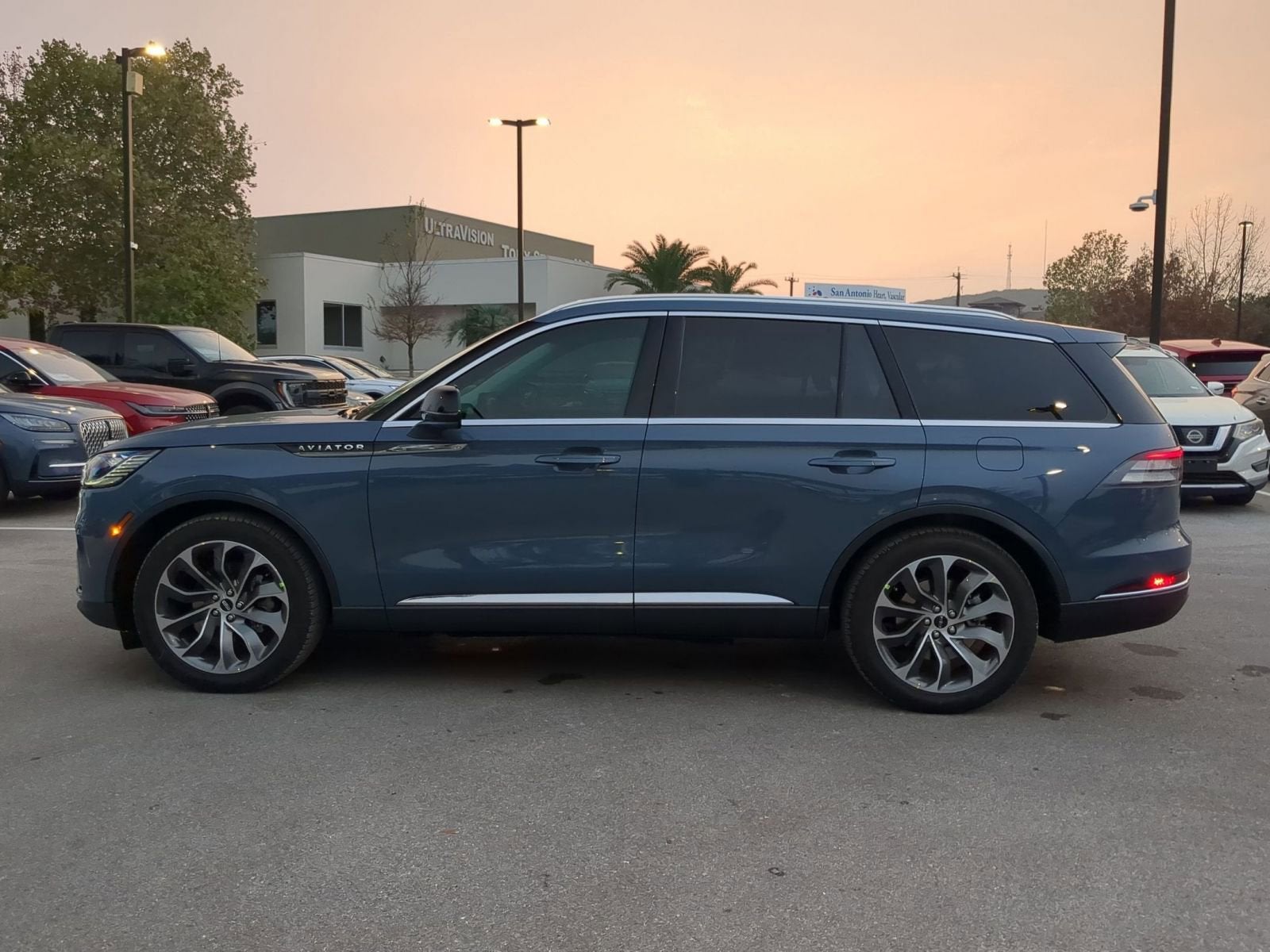 2026 Lincoln Aviator Premiere