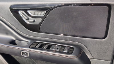 2022 Lincoln Aviator Standard