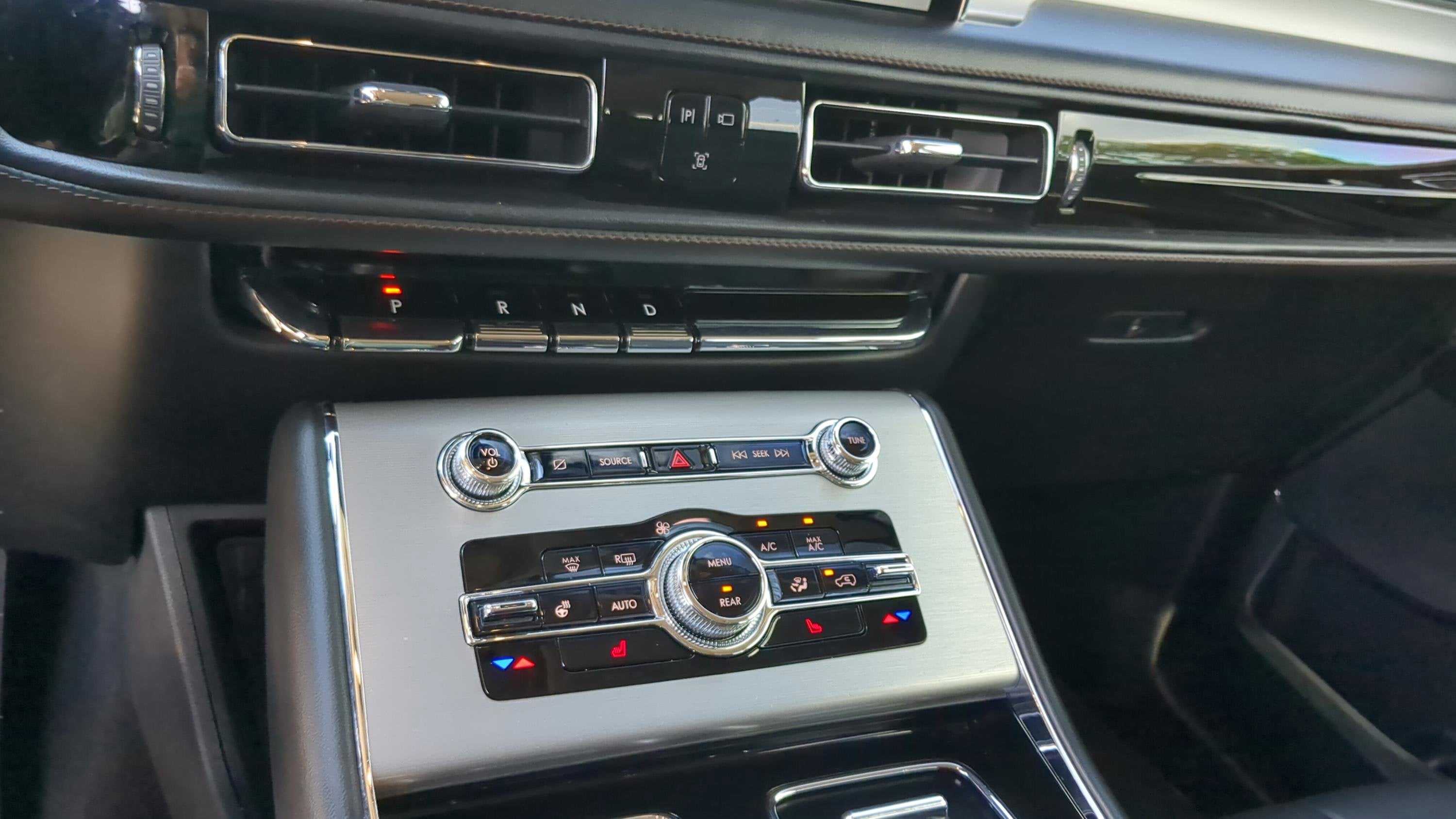 2022 Lincoln Aviator Standard