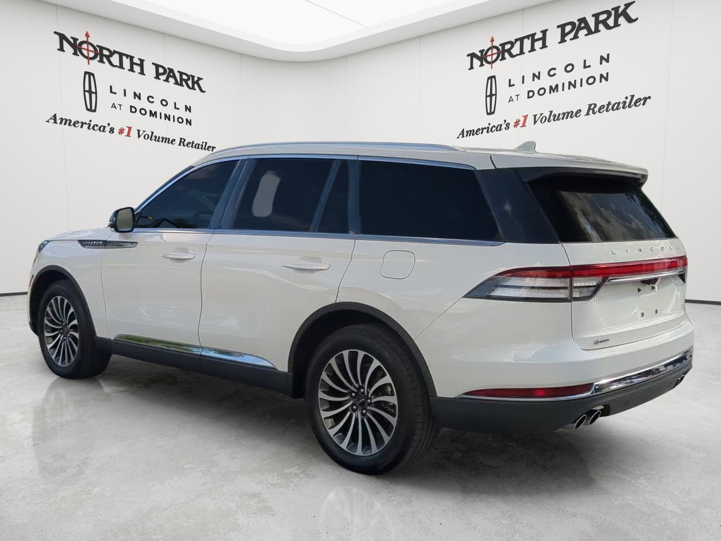 2022 Lincoln Aviator Standard