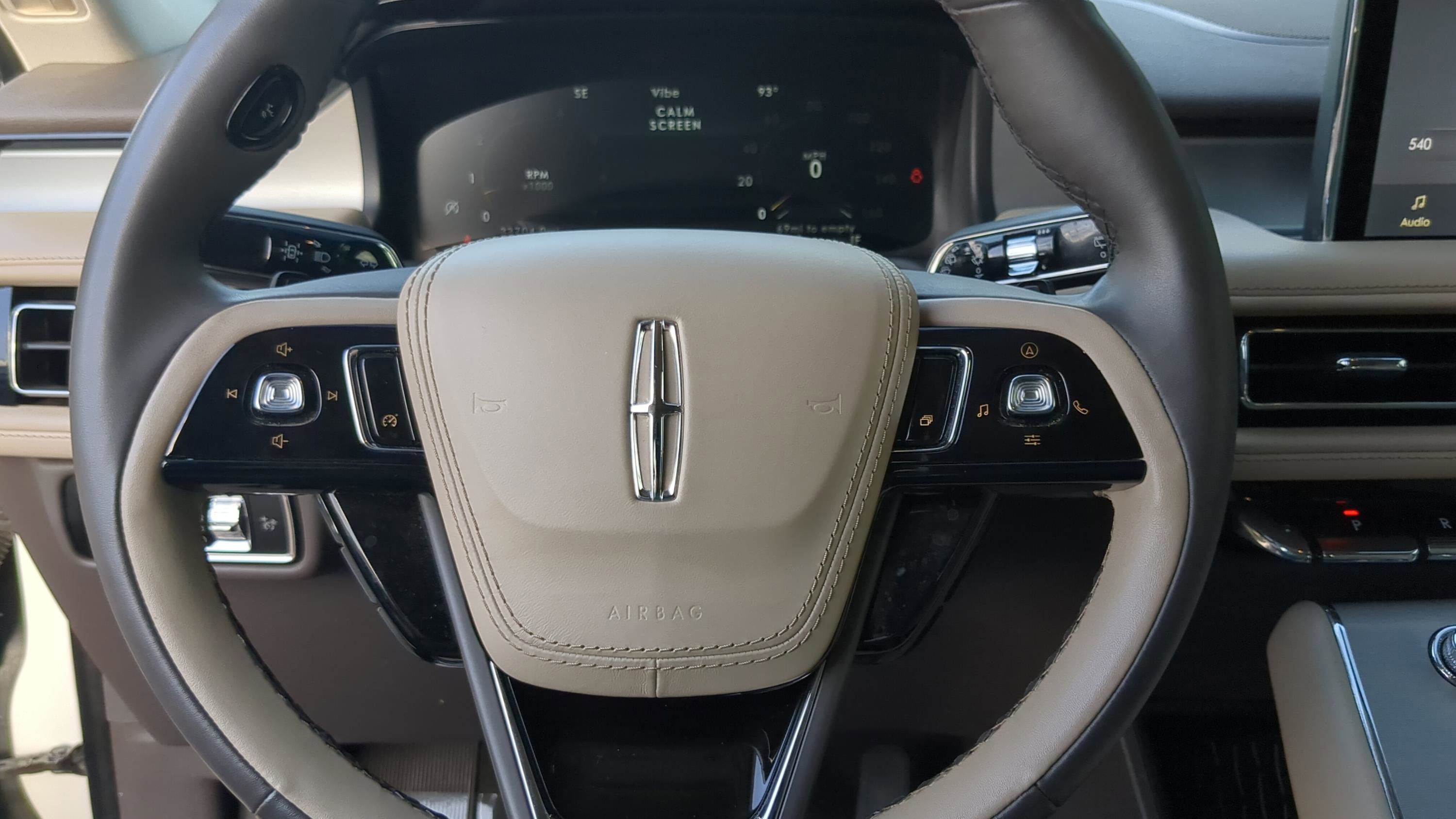 2023 Lincoln Aviator Standard