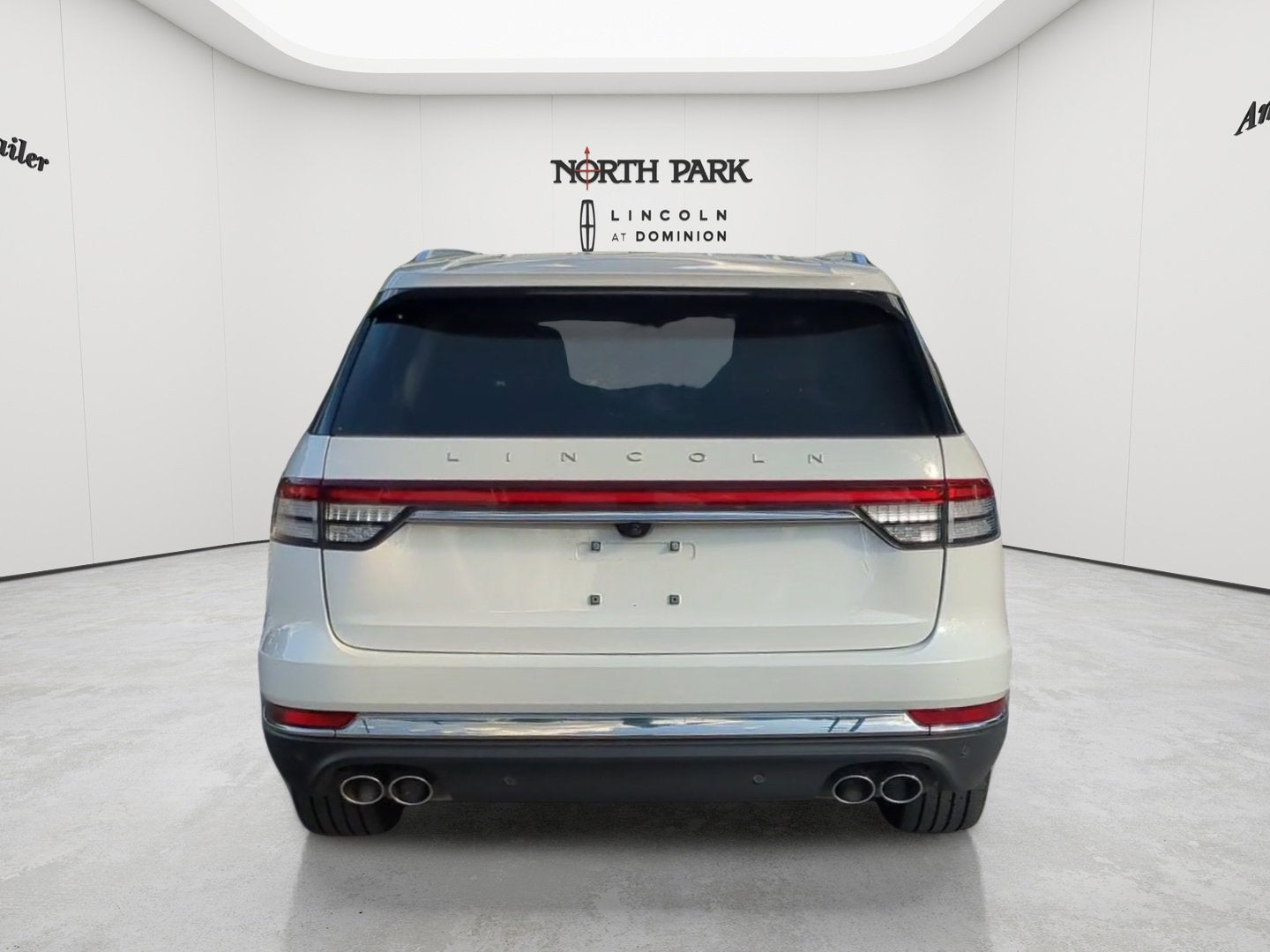 2023 Lincoln Aviator Standard