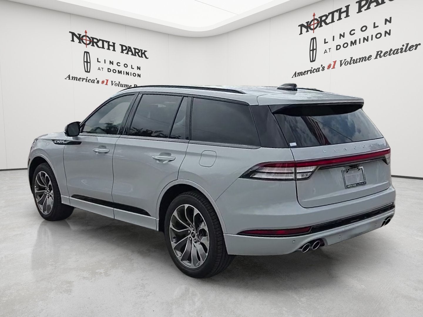 2027 Lincoln Aviator Premiere