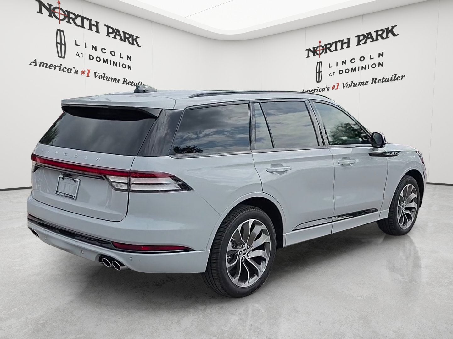 2027 Lincoln Aviator Premiere