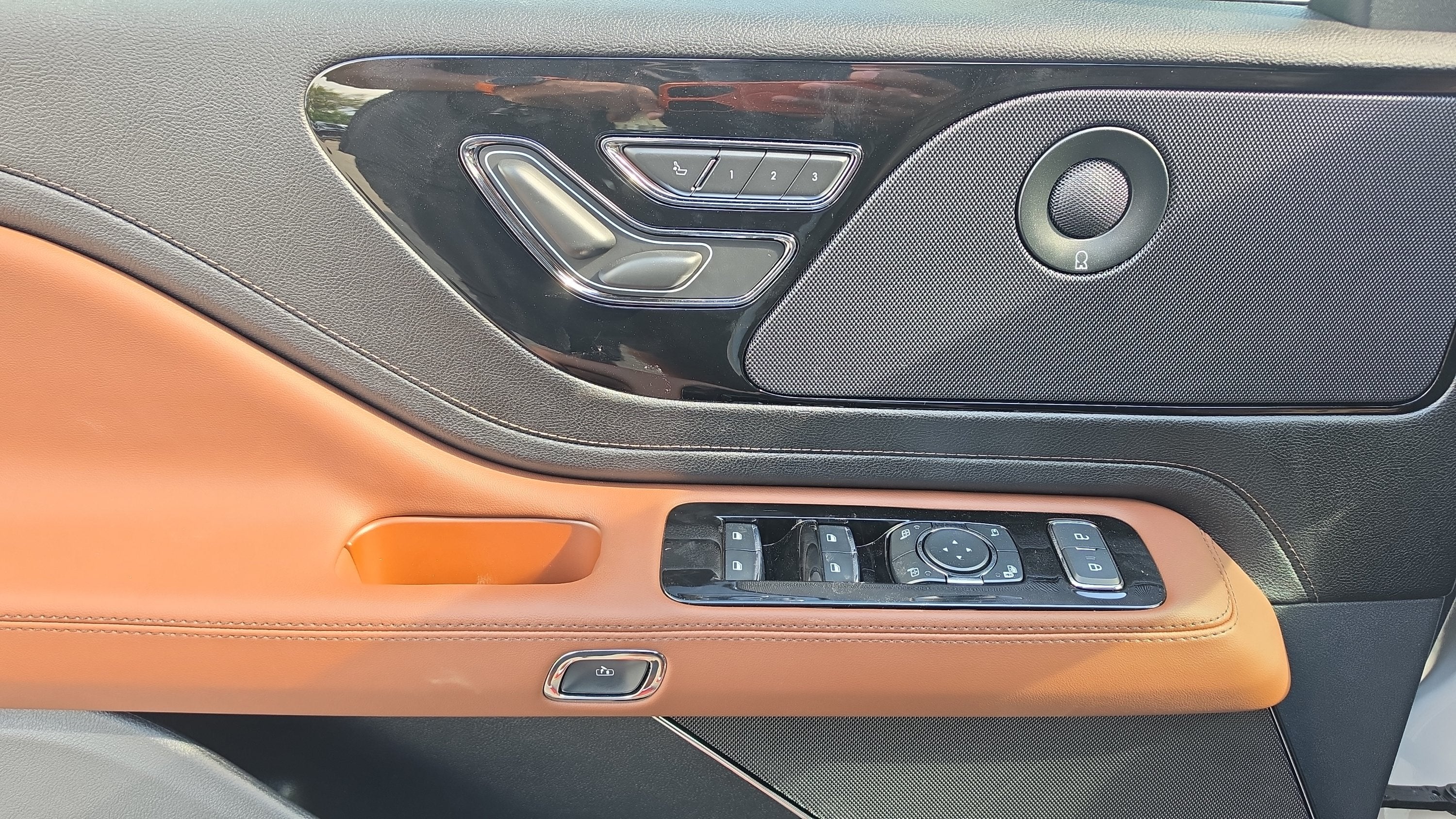 2027 Lincoln Aviator Reserve