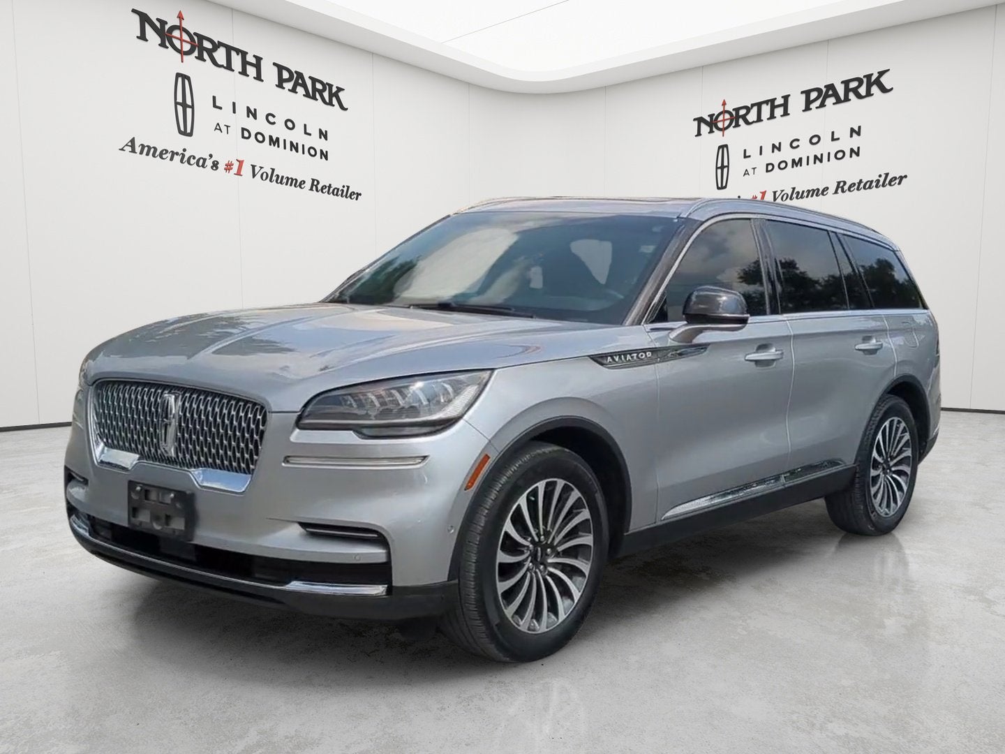 2023 Lincoln Aviator Reserve RWD's photo