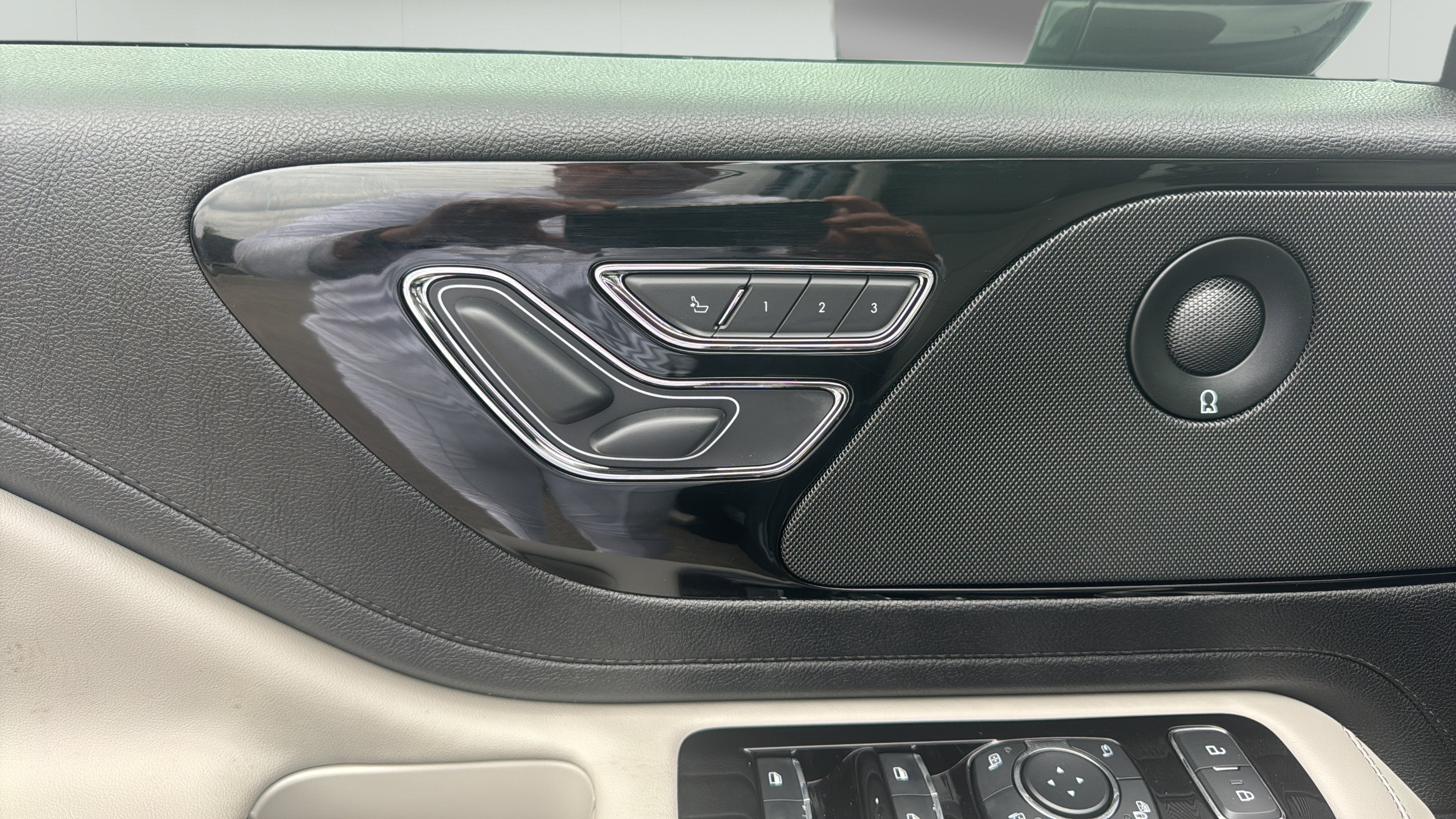 2027 Lincoln Aviator Reserve