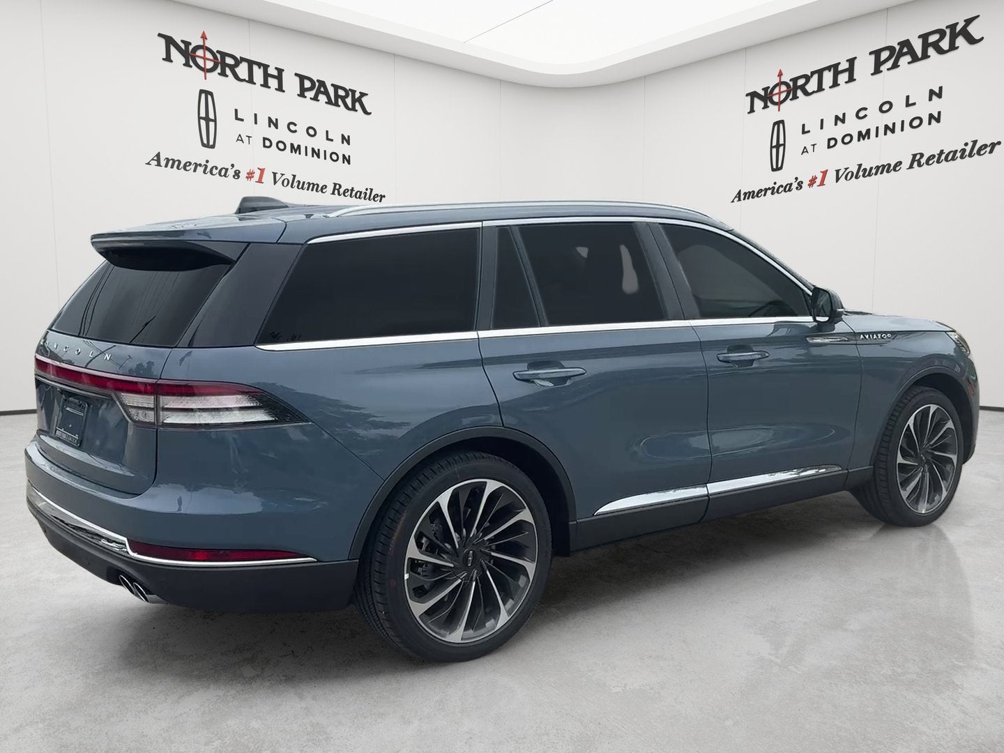 2027 Lincoln Aviator Reserve