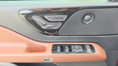 2027 Lincoln Aviator Reserve