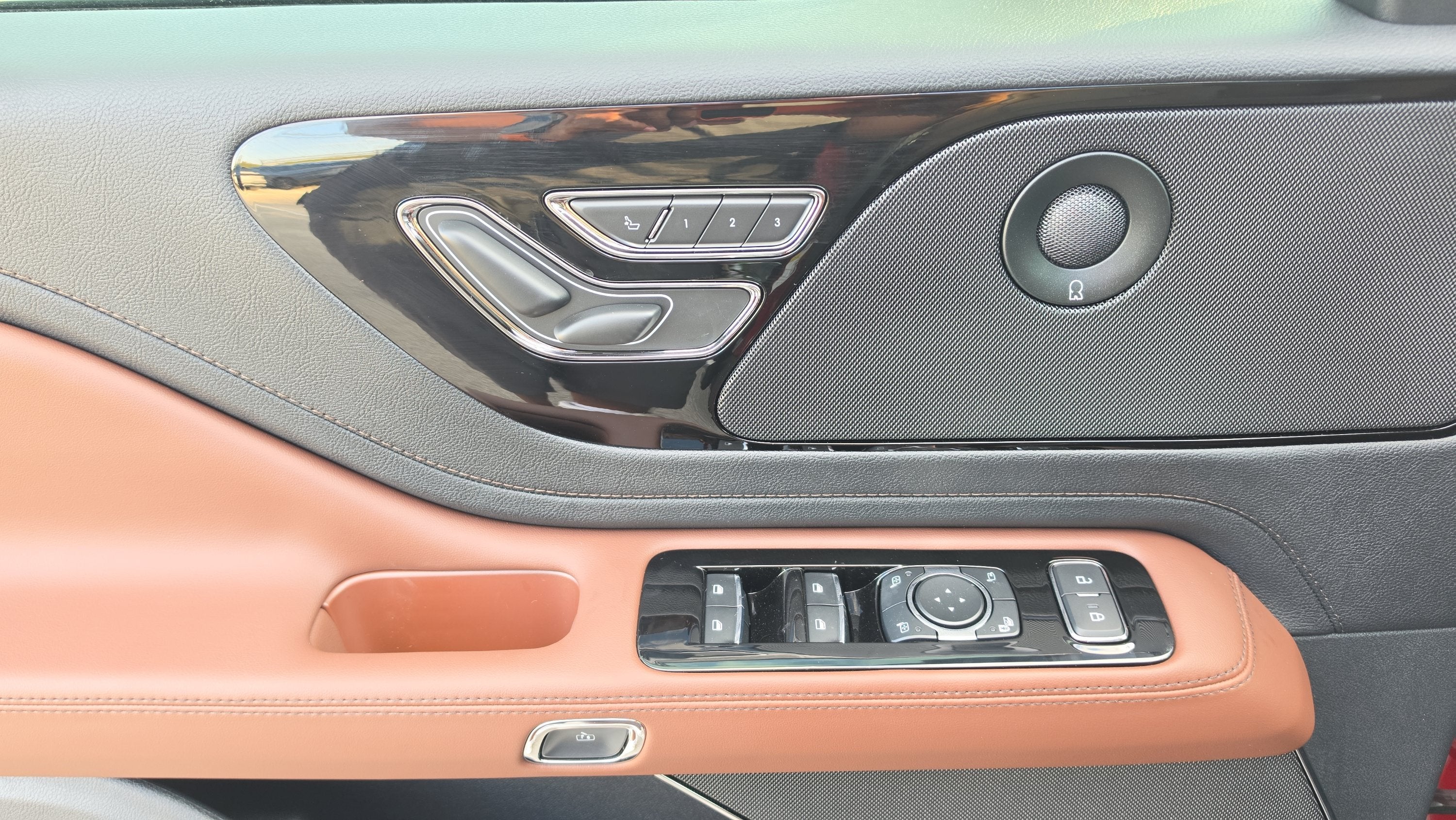 2027 Lincoln Aviator Reserve