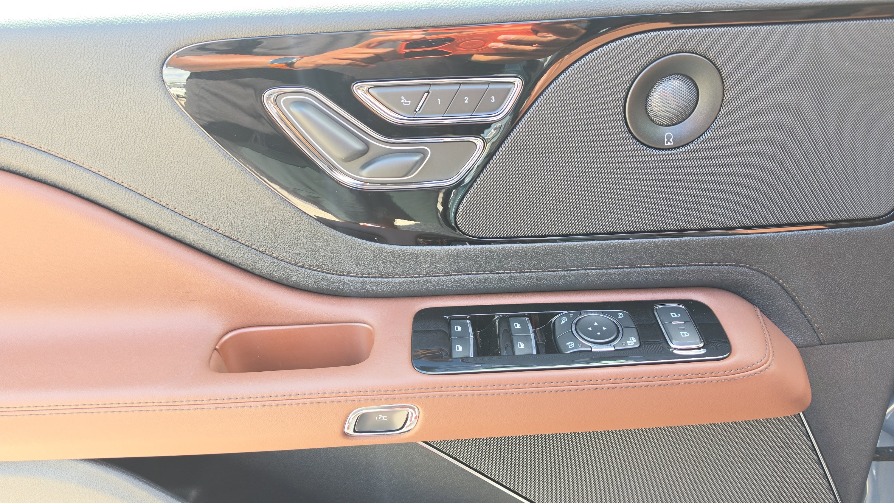 2027 Lincoln Aviator Reserve