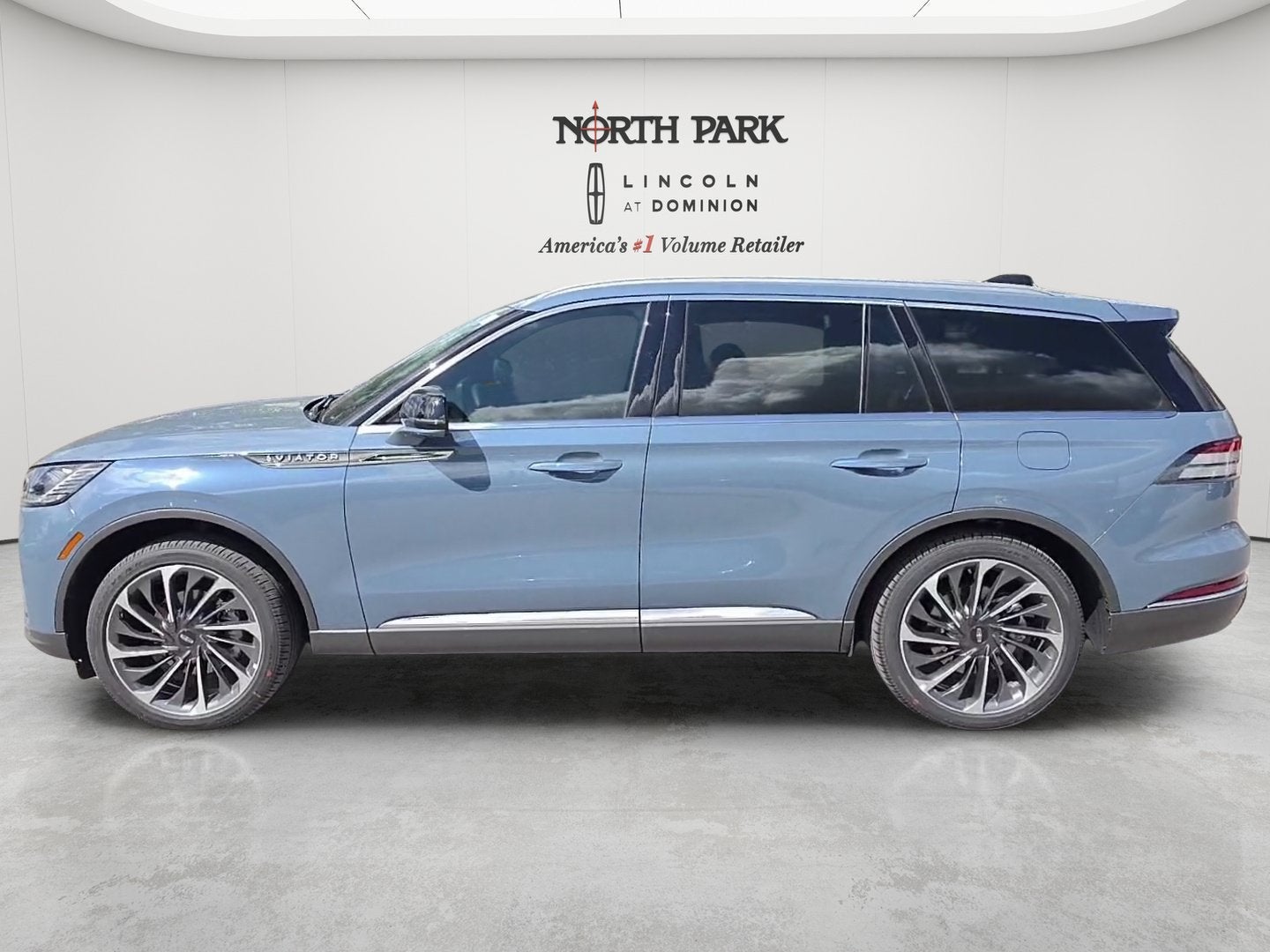 2027 Lincoln Aviator Reserve