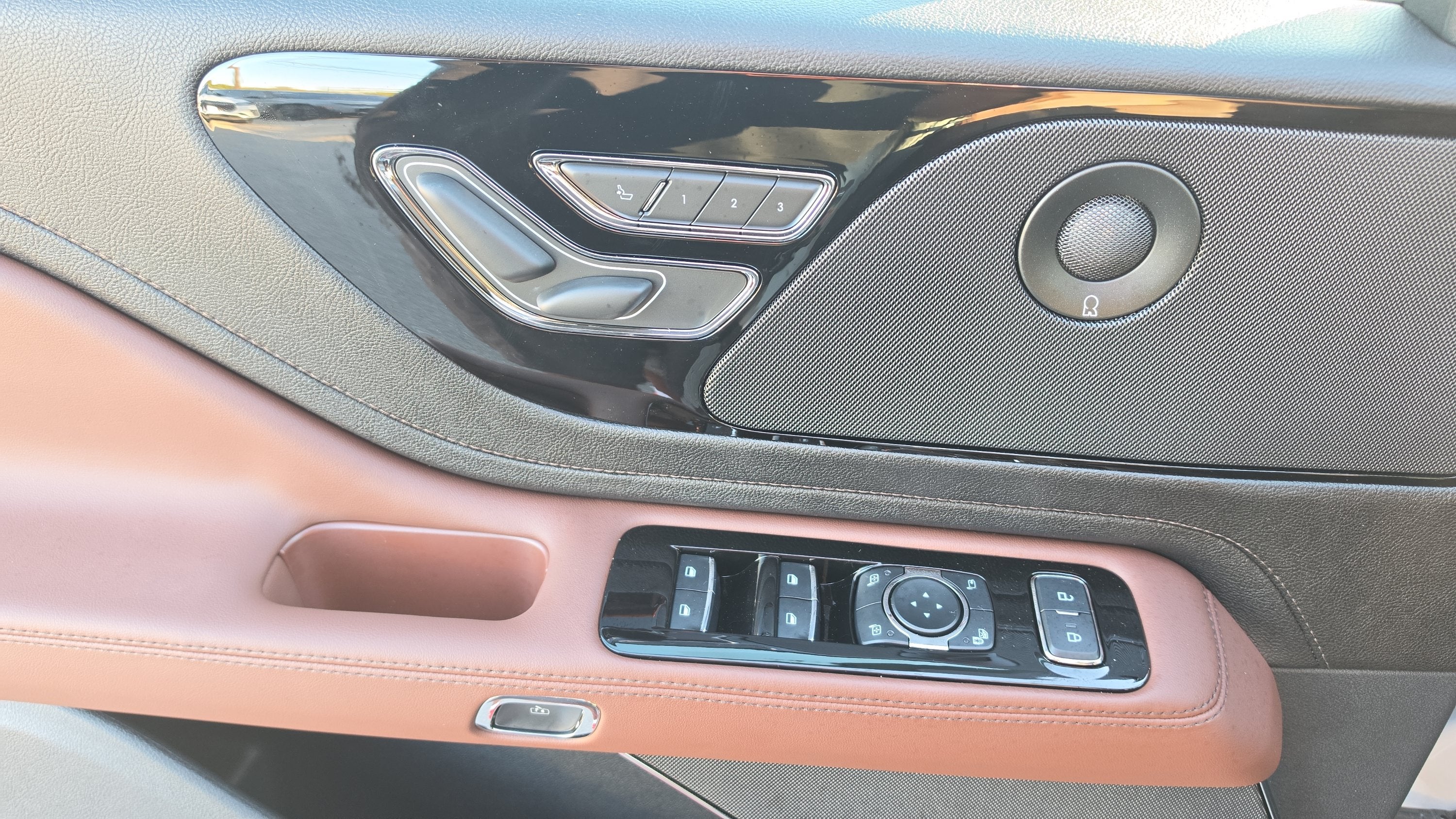 2027 Lincoln Aviator Reserve