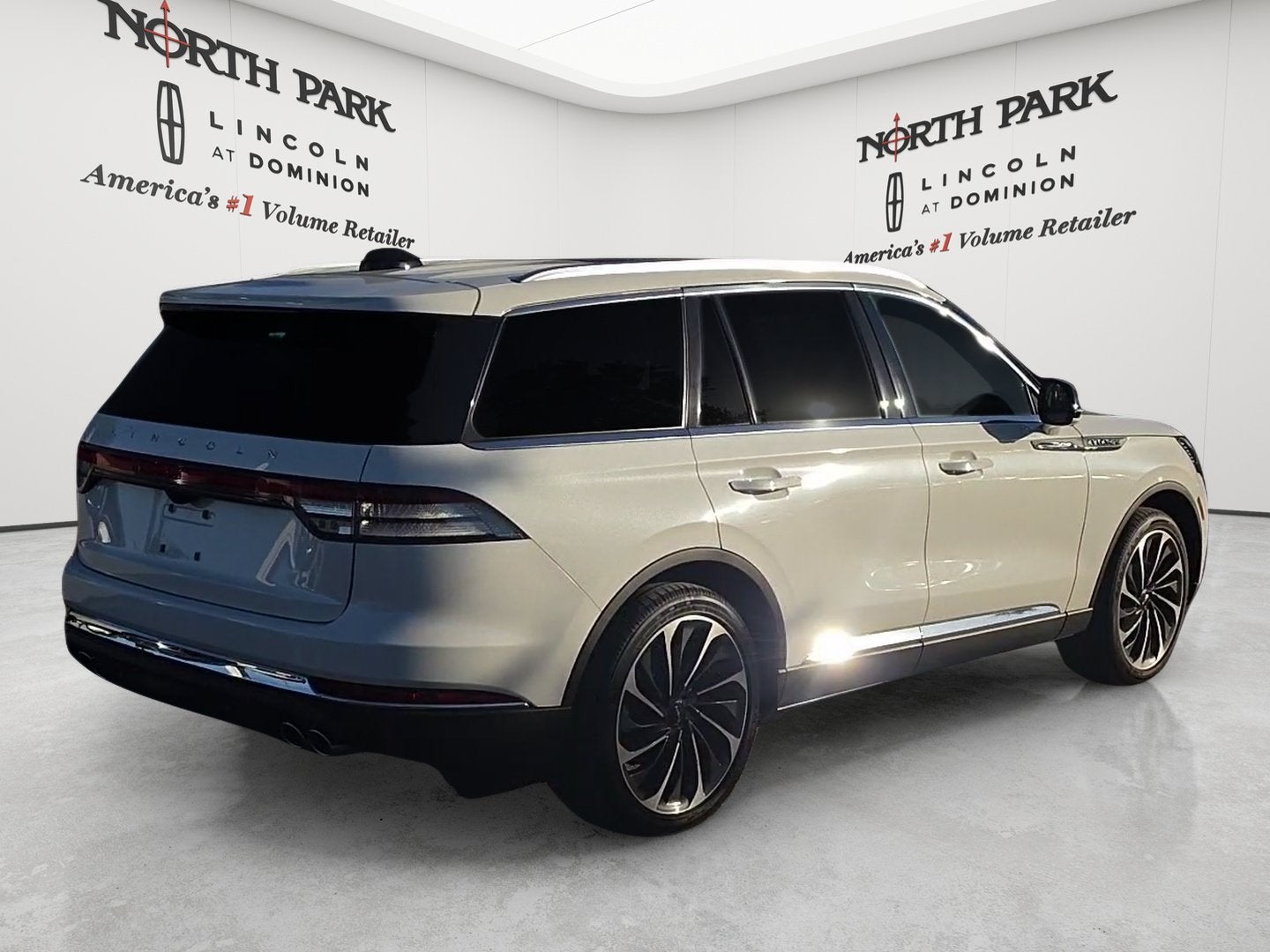 2027 Lincoln Aviator Reserve