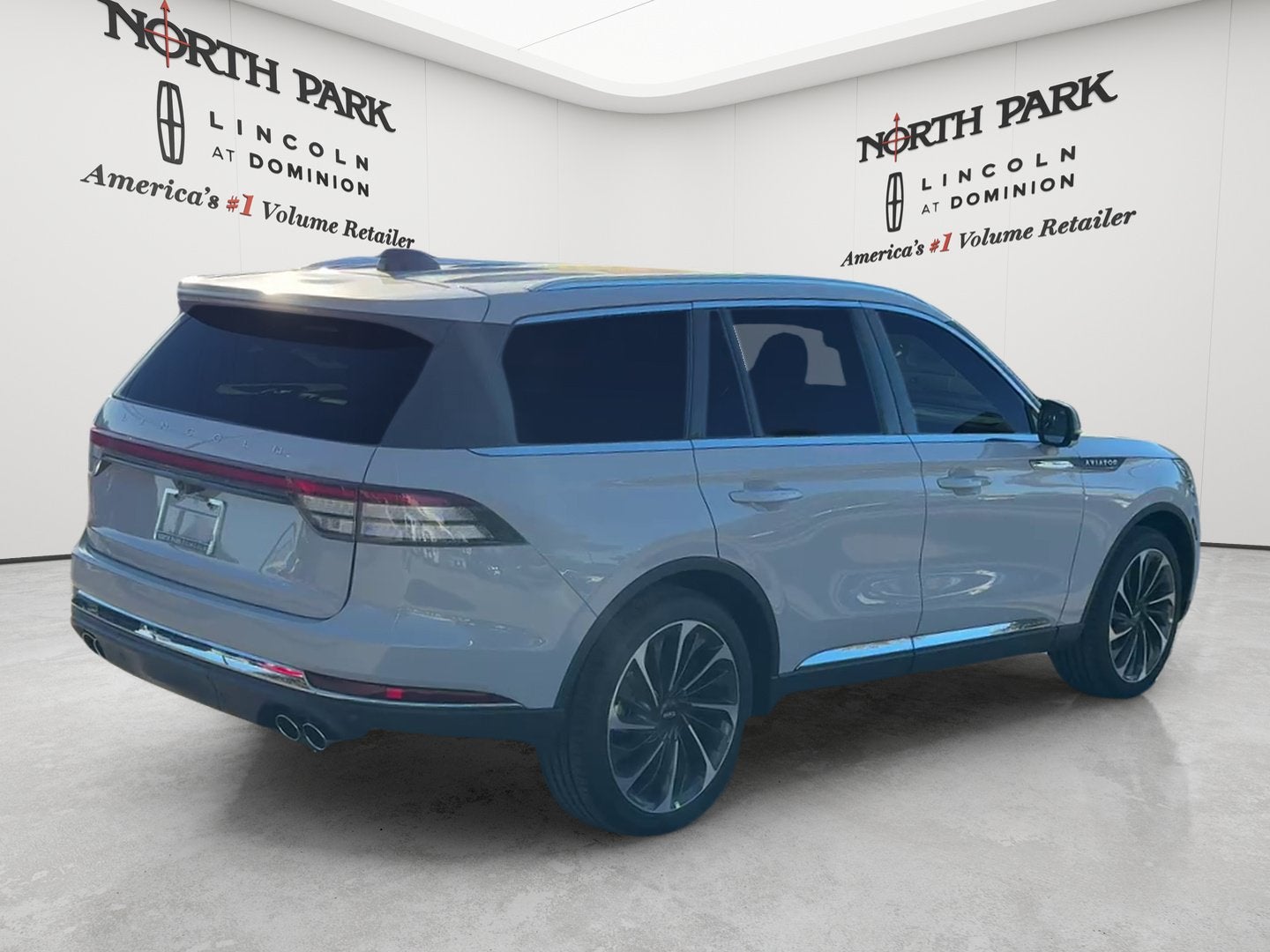 2027 Lincoln Aviator Reserve