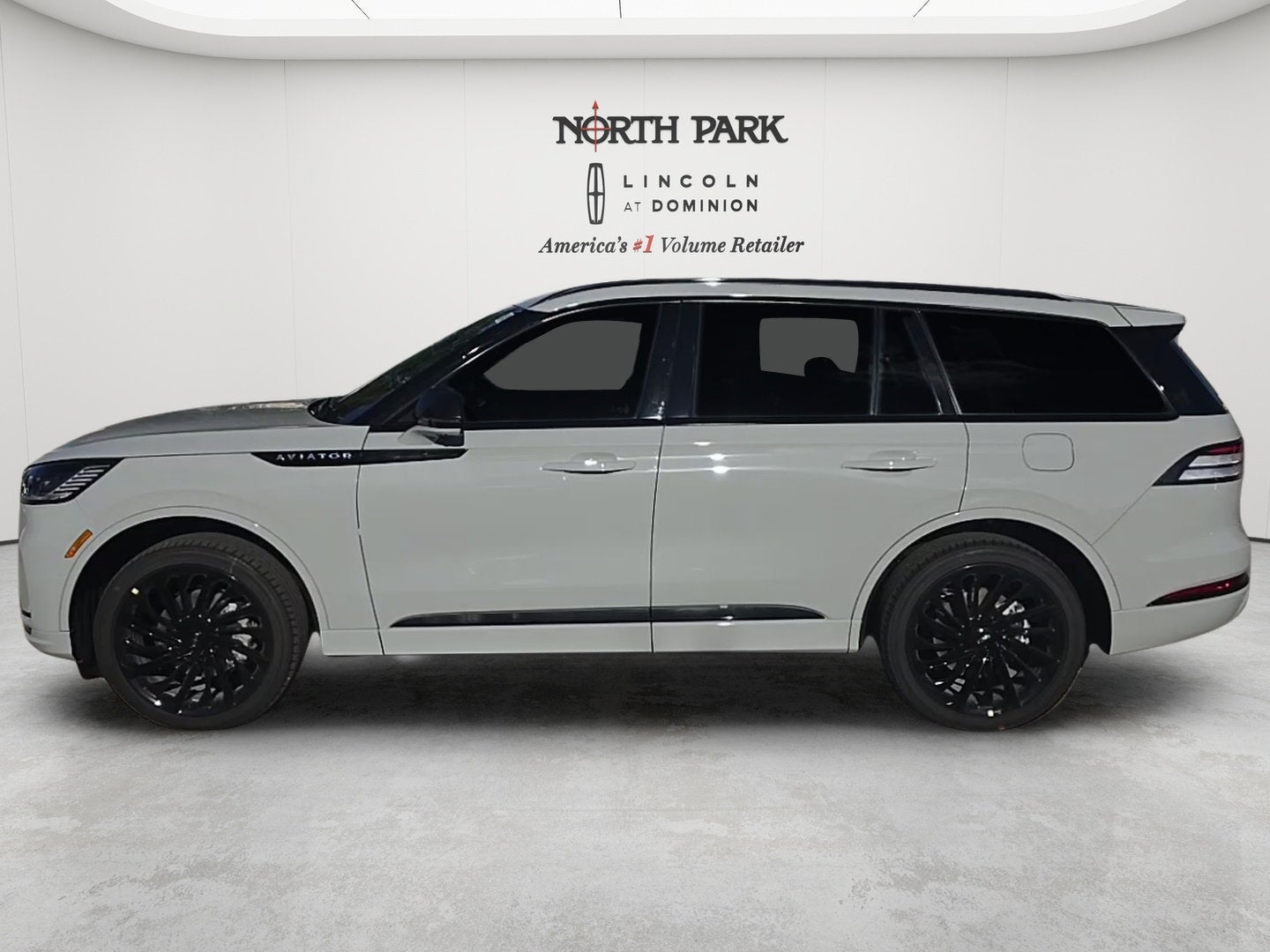 2027 Lincoln Aviator Reserve