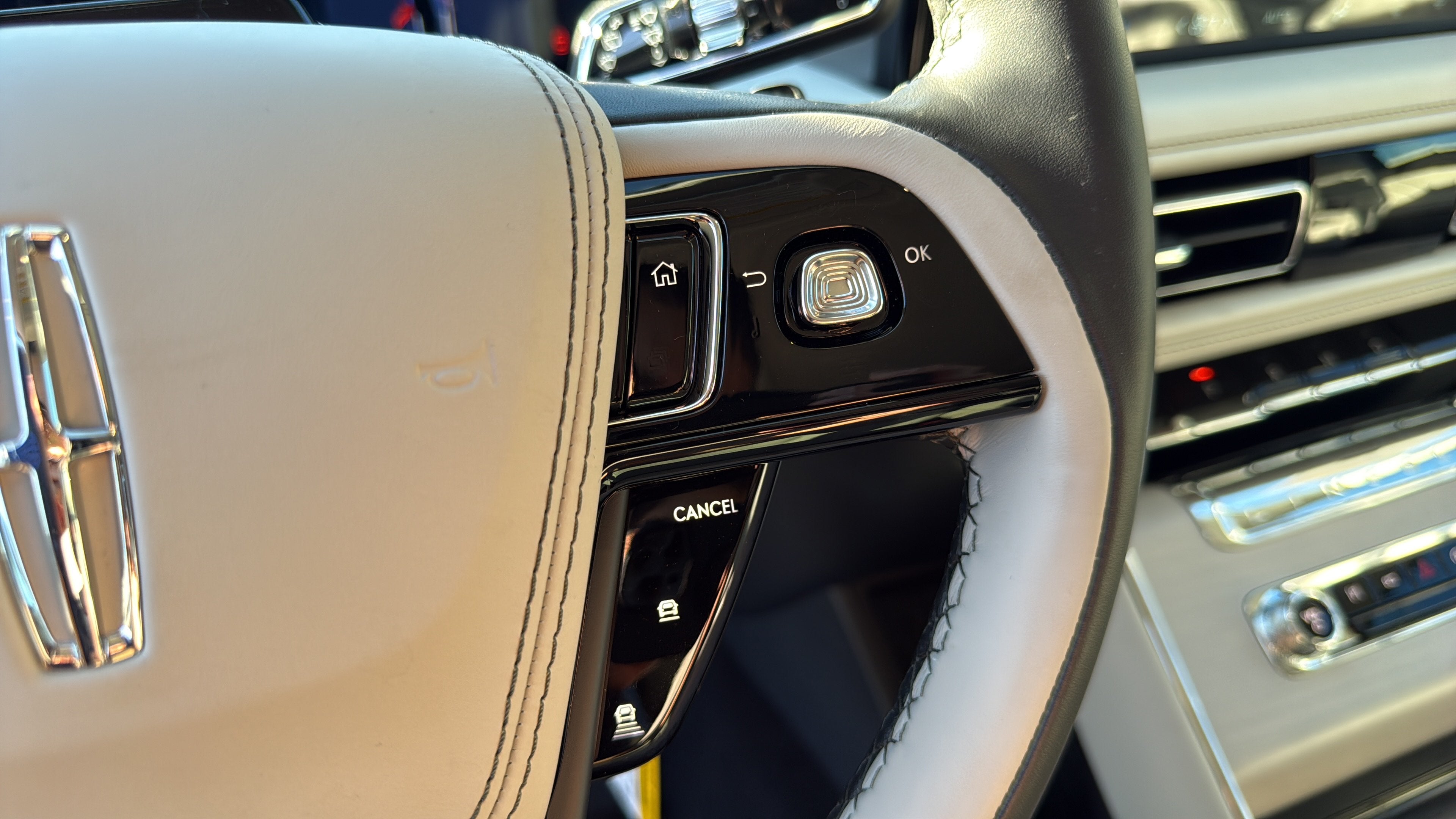 2027 Lincoln Aviator Reserve