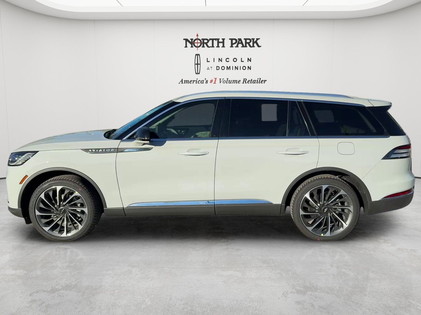 2027 Lincoln Aviator Reserve