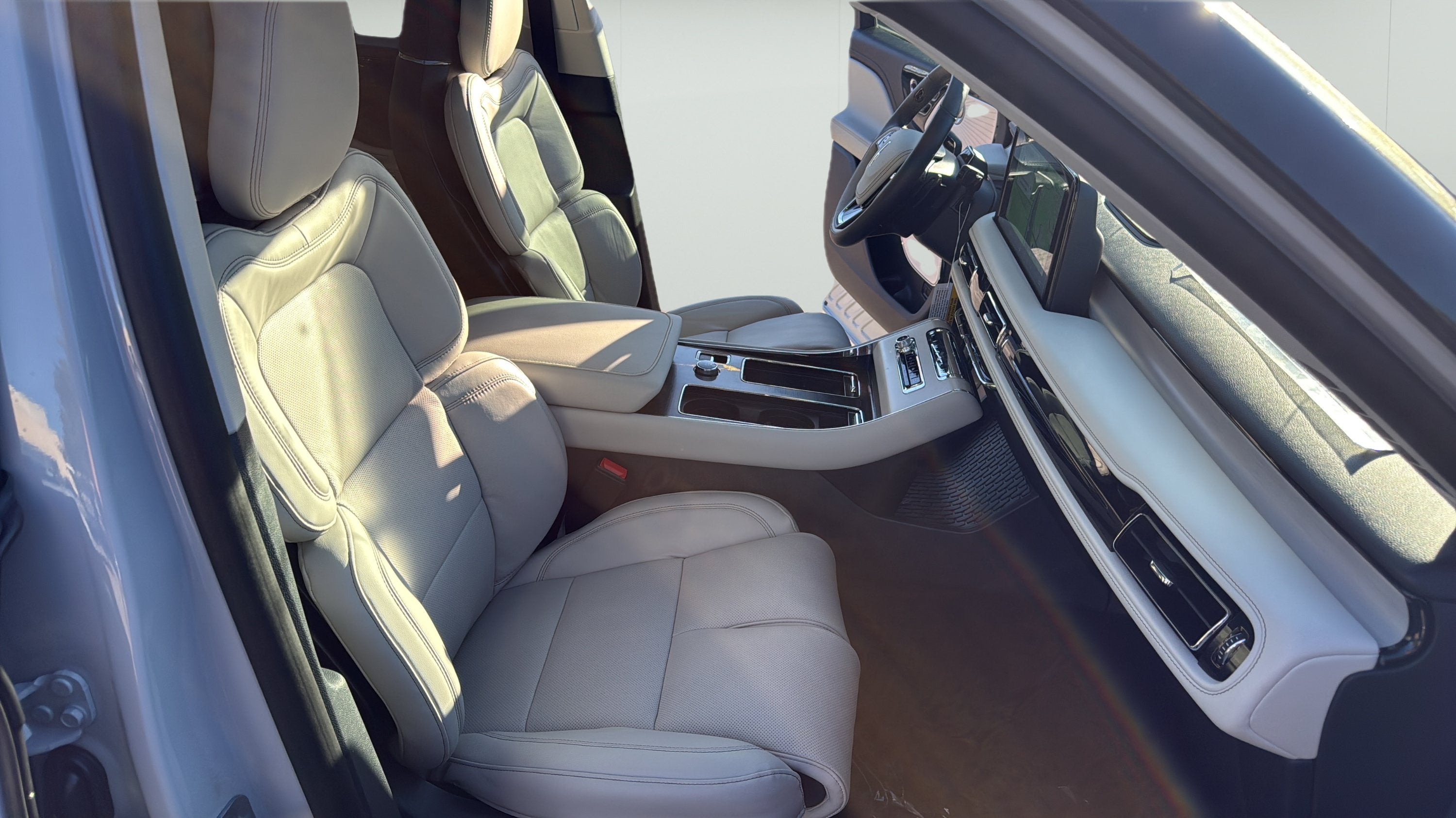 2027 Lincoln Aviator Reserve