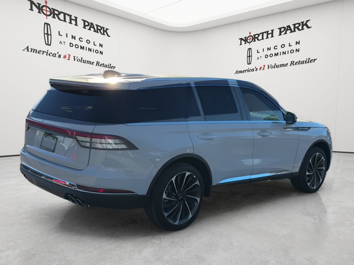 2027 Lincoln Aviator Reserve
