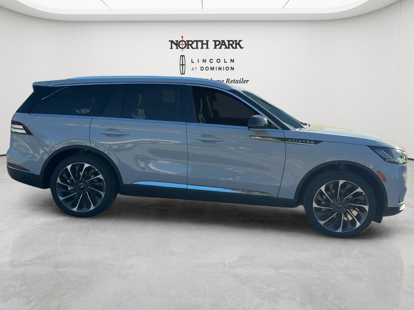 2027 Lincoln Aviator Reserve
