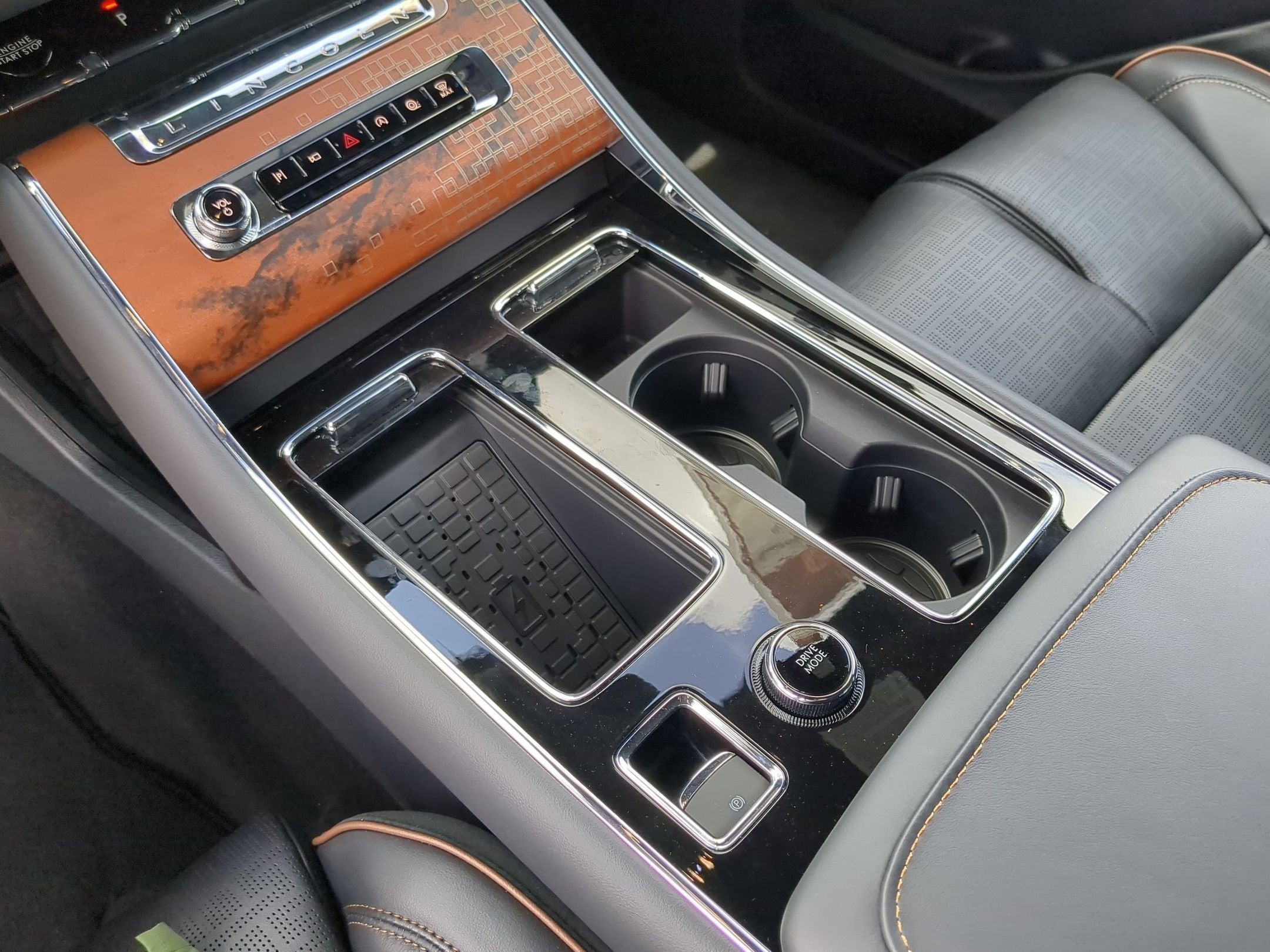 2025 Lincoln Aviator Black Label