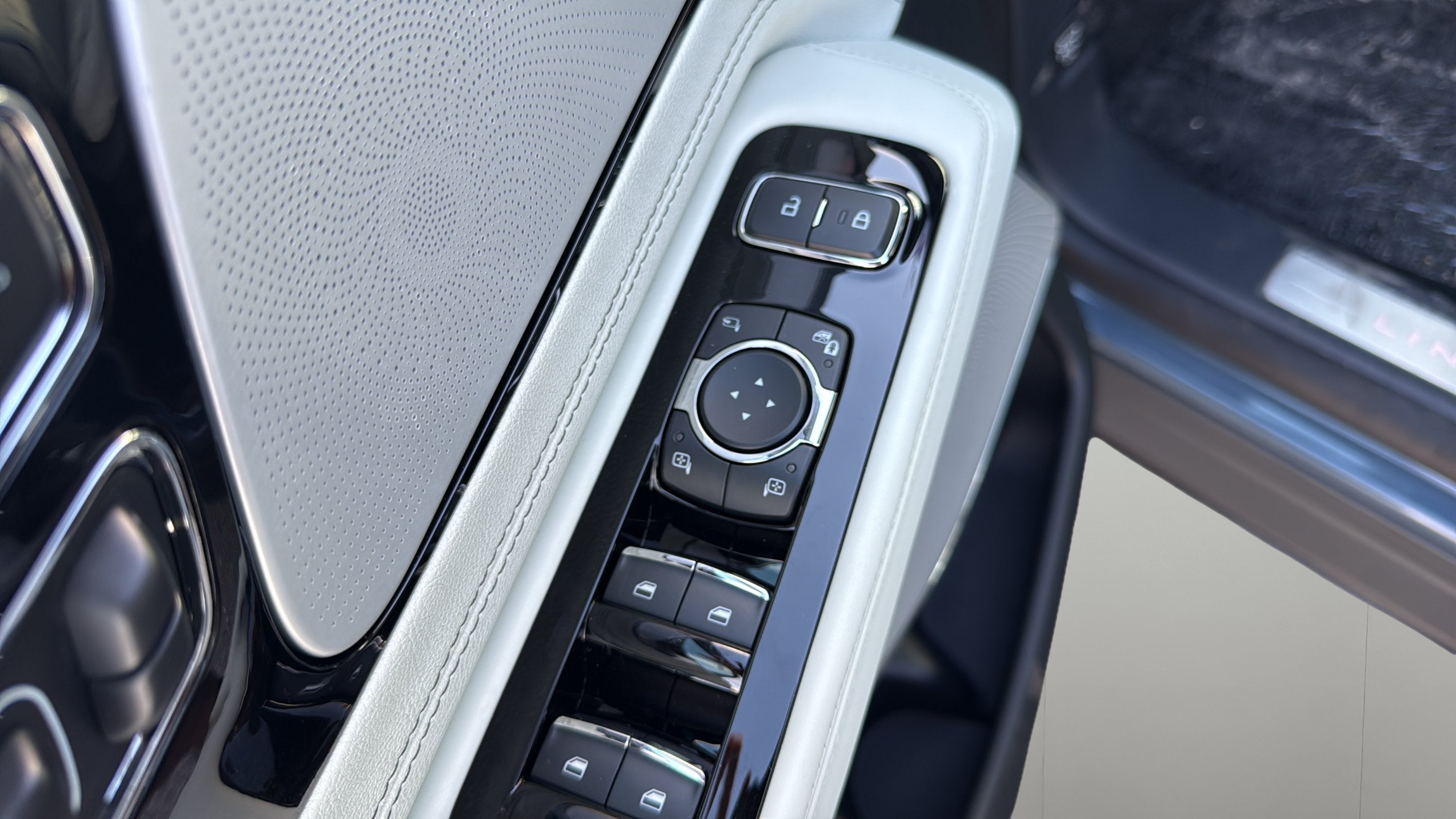 2026 Lincoln Aviator Black Label