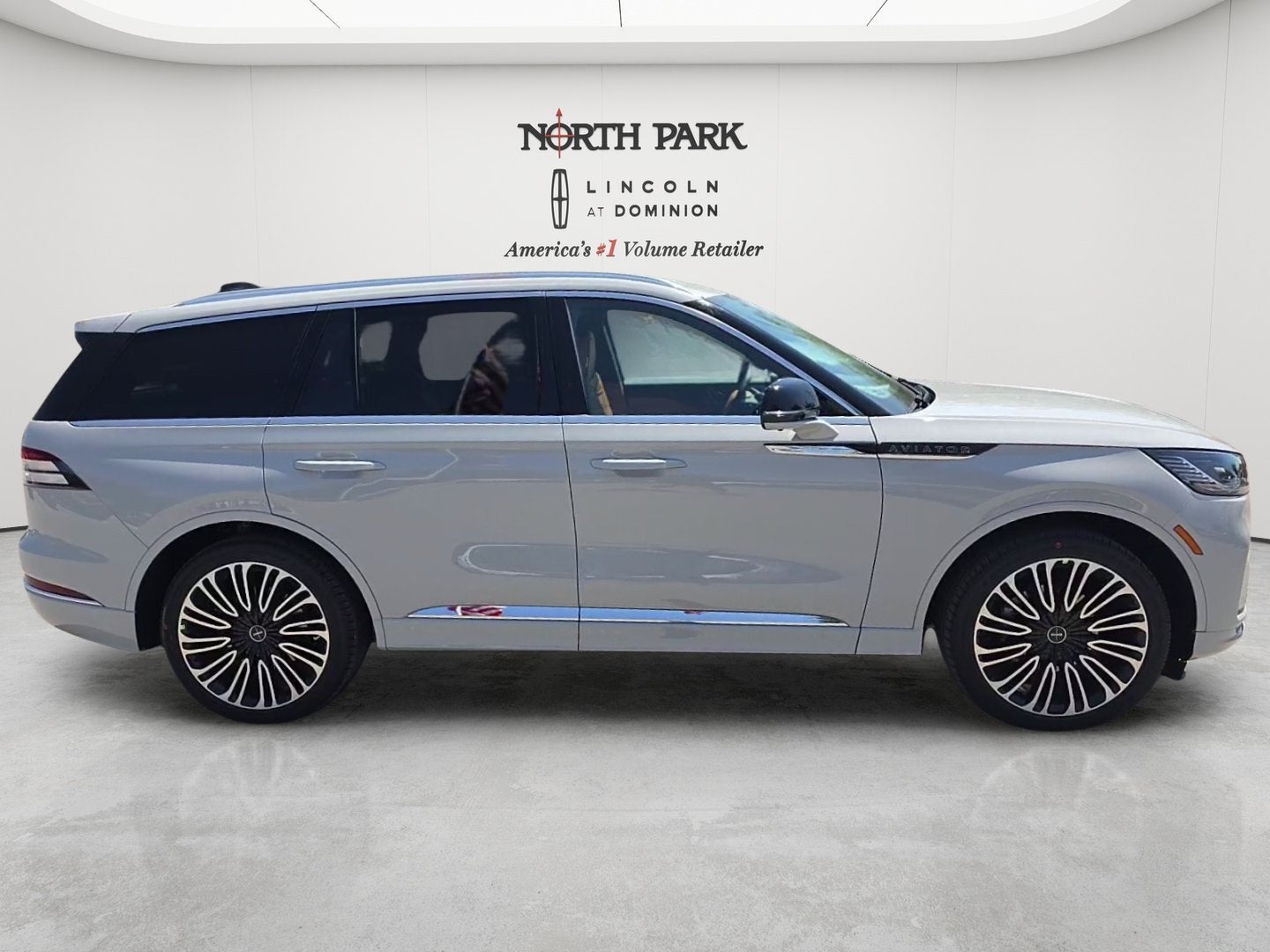 2027 Lincoln Aviator Black Label