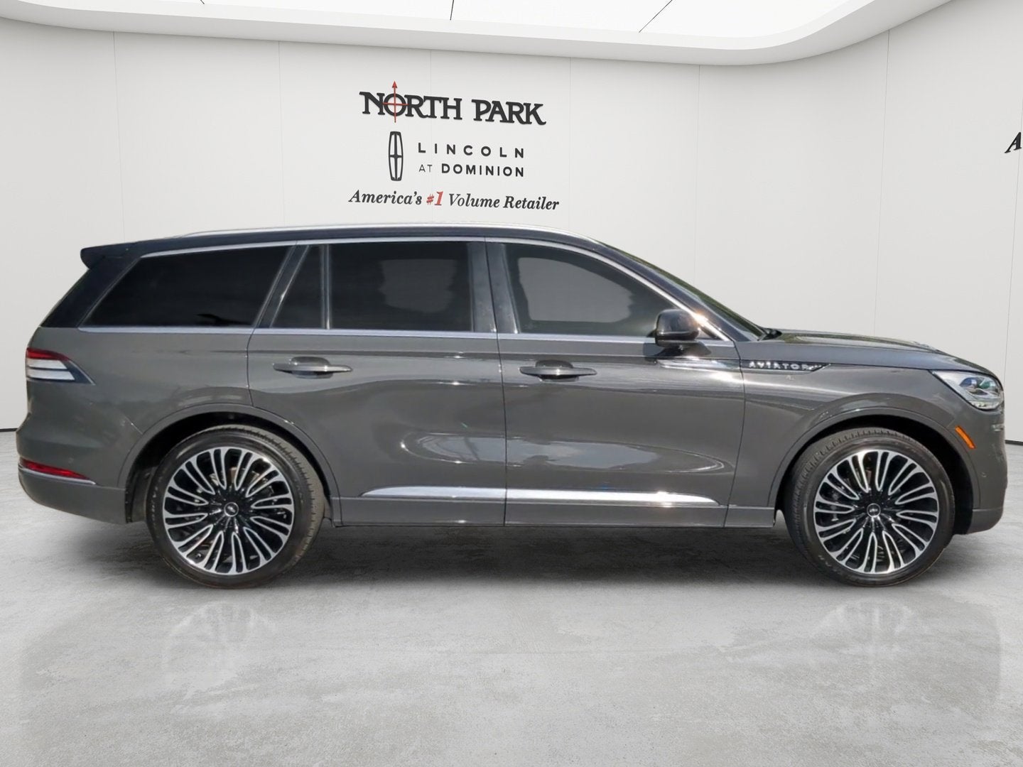 2023 Lincoln Aviator Black Label