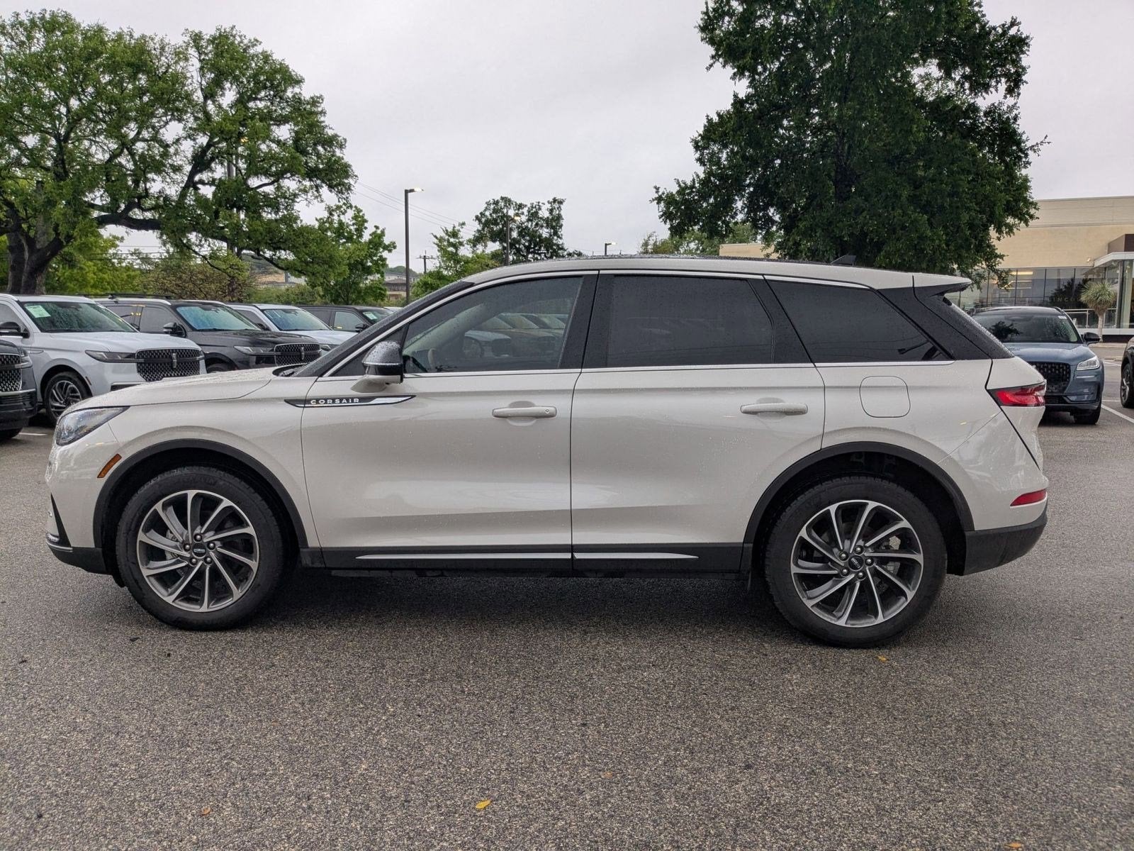 2023 Lincoln Corsair Standard