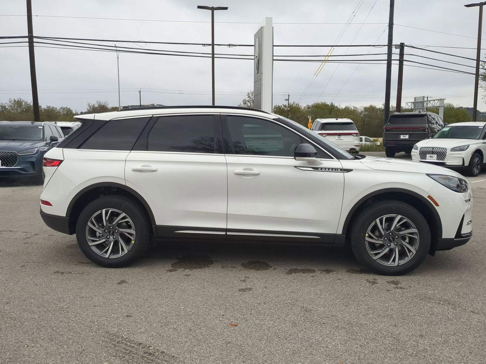 2026 Lincoln Corsair Premiere