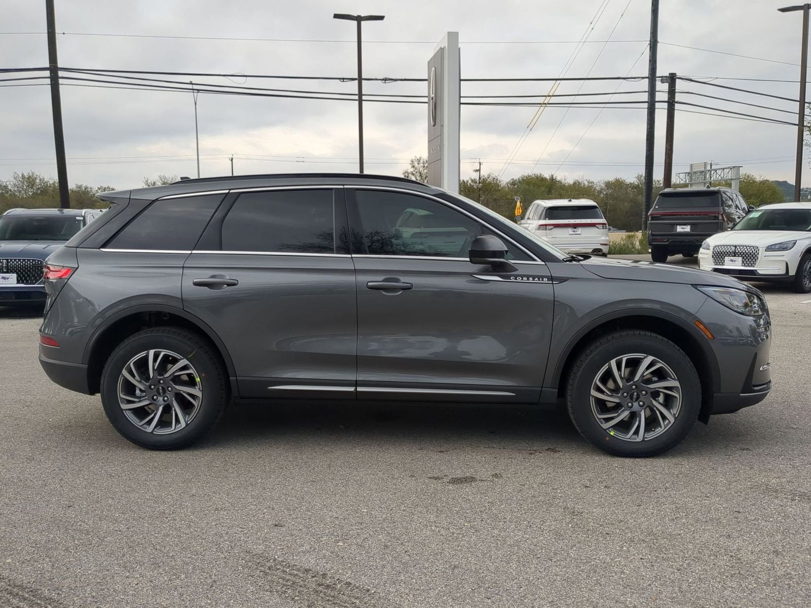 2026 Lincoln Corsair Premiere