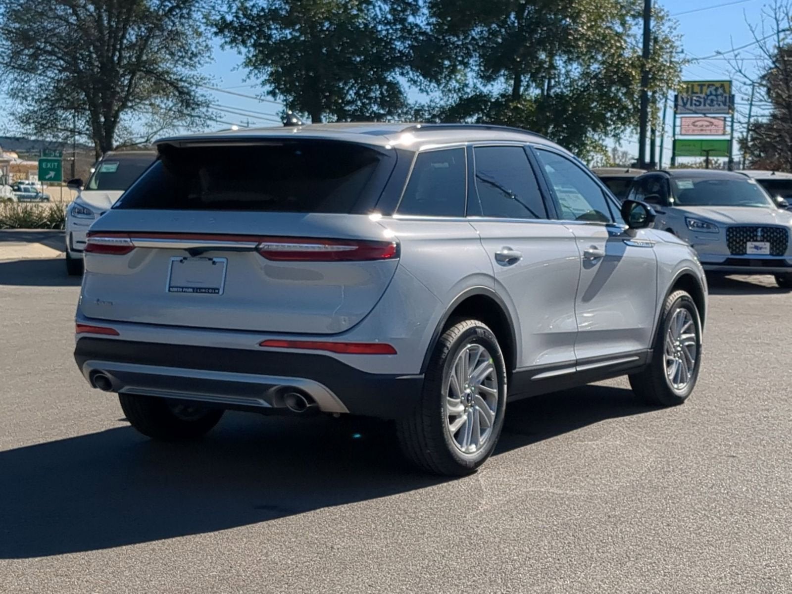 2026 Lincoln Corsair Premiere