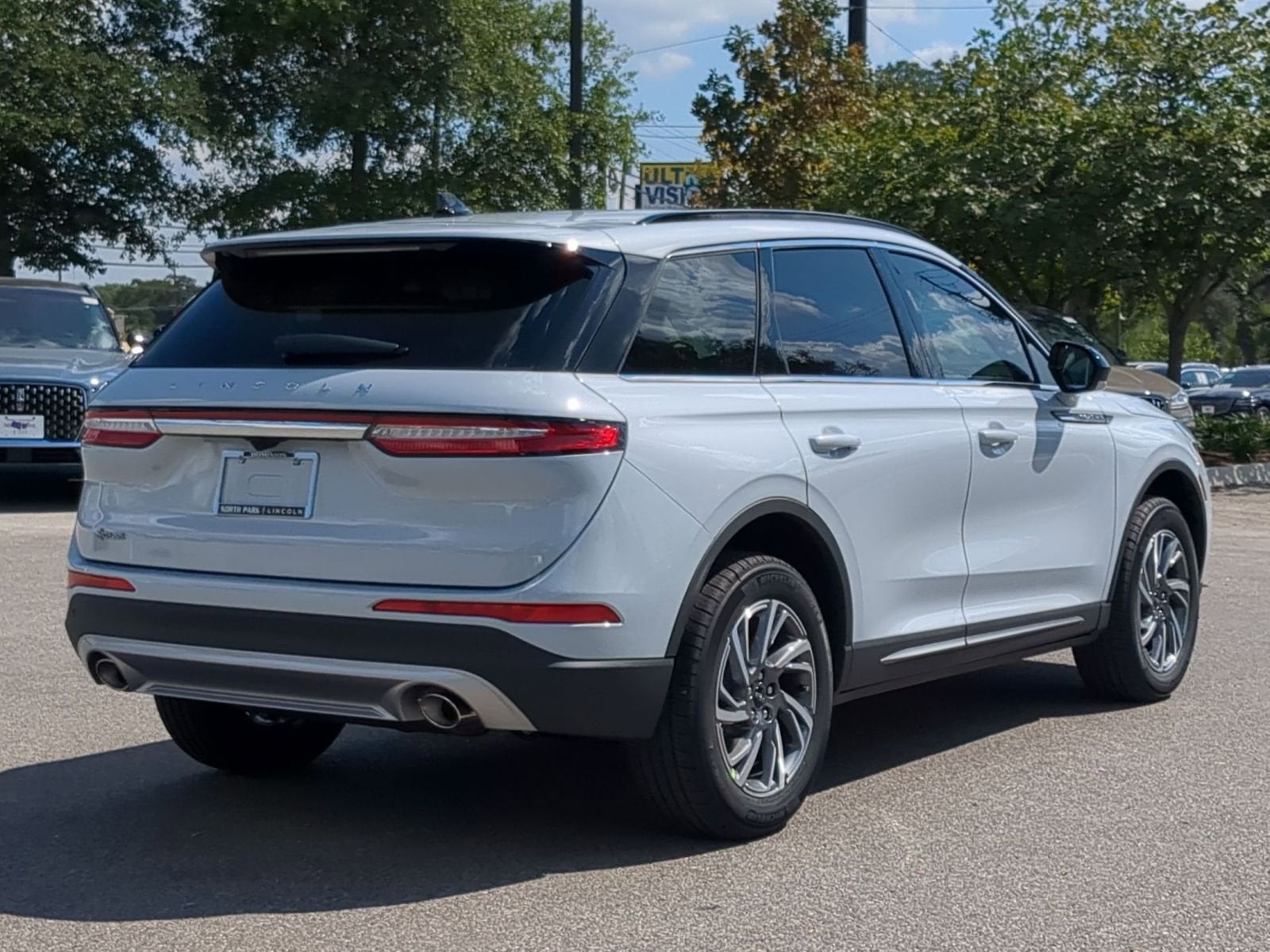 2026 Lincoln Corsair Premiere